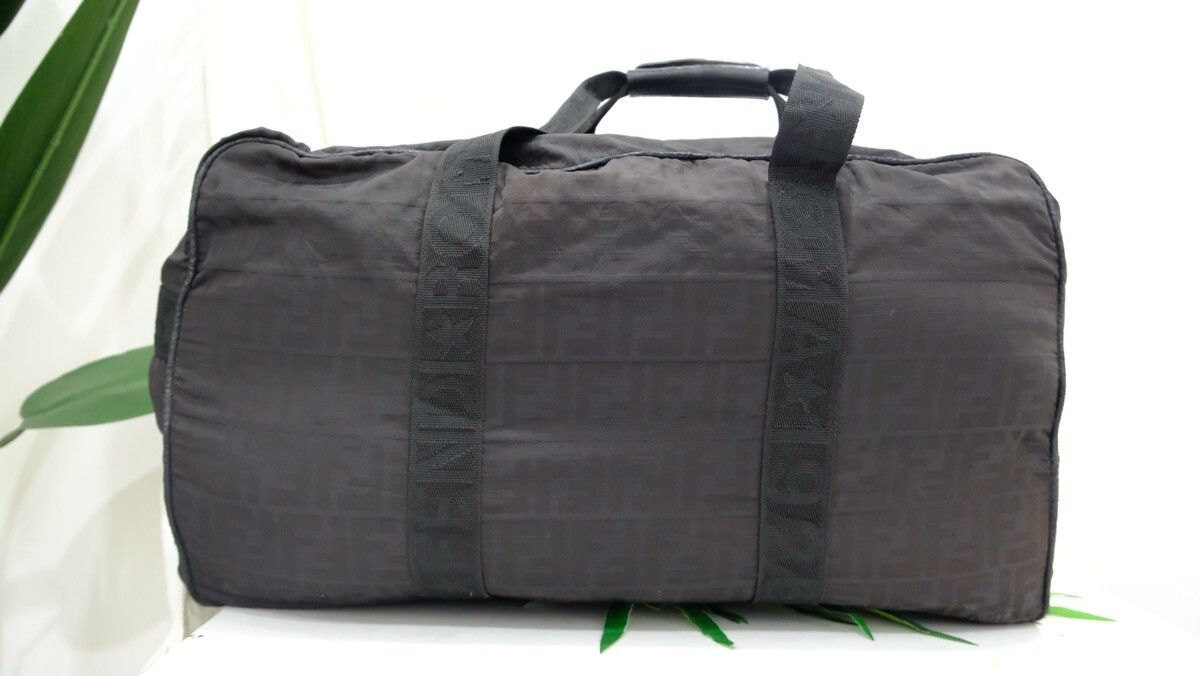 Authentic vintage Fendi black zucca travel bag large saiz - 2
