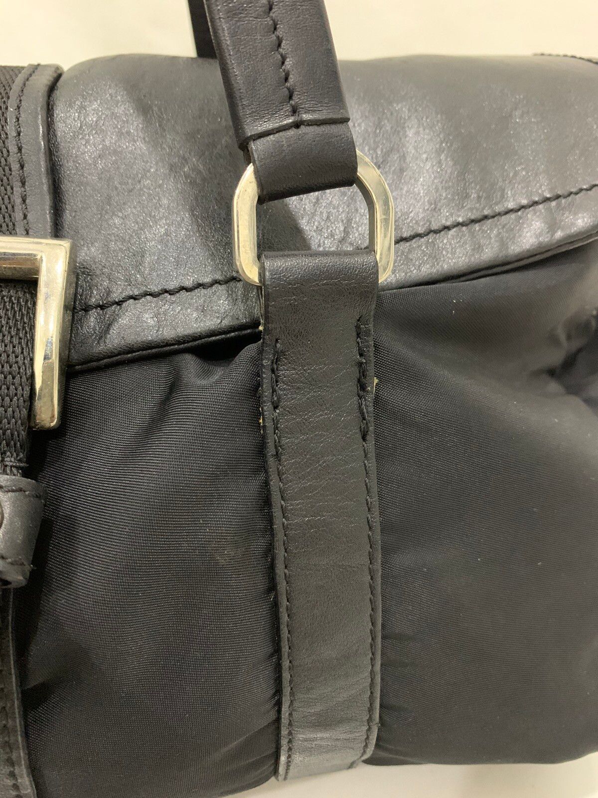 Authentic Black Prada handbag leather and nylon - 11