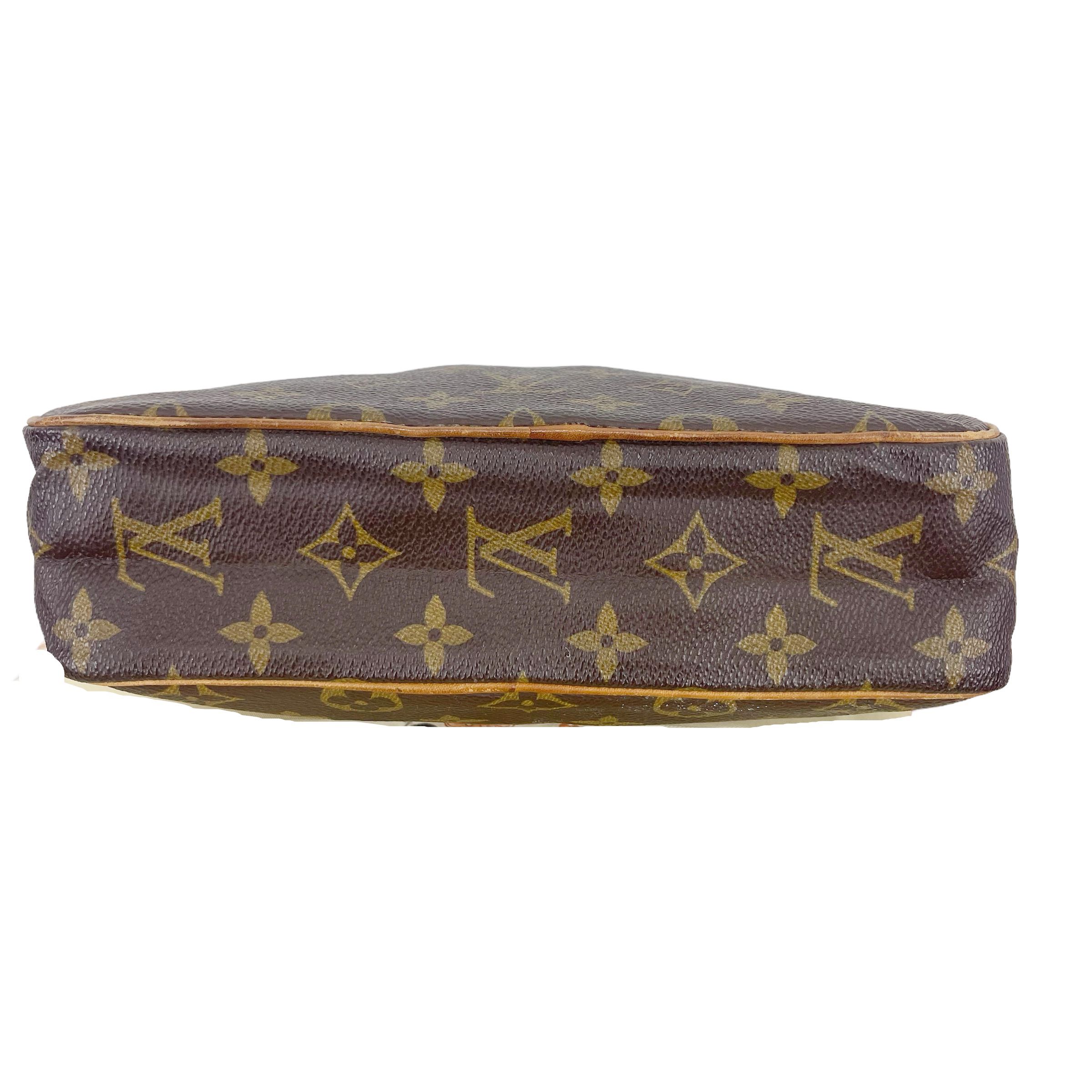 1990 Louis Vuitton Monogram Clutch Bag - 4