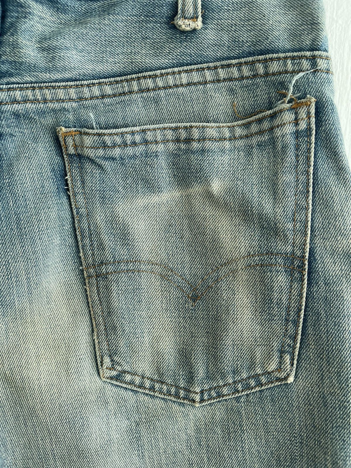 Vintage Levis 519 flare distressed Jeans - 4