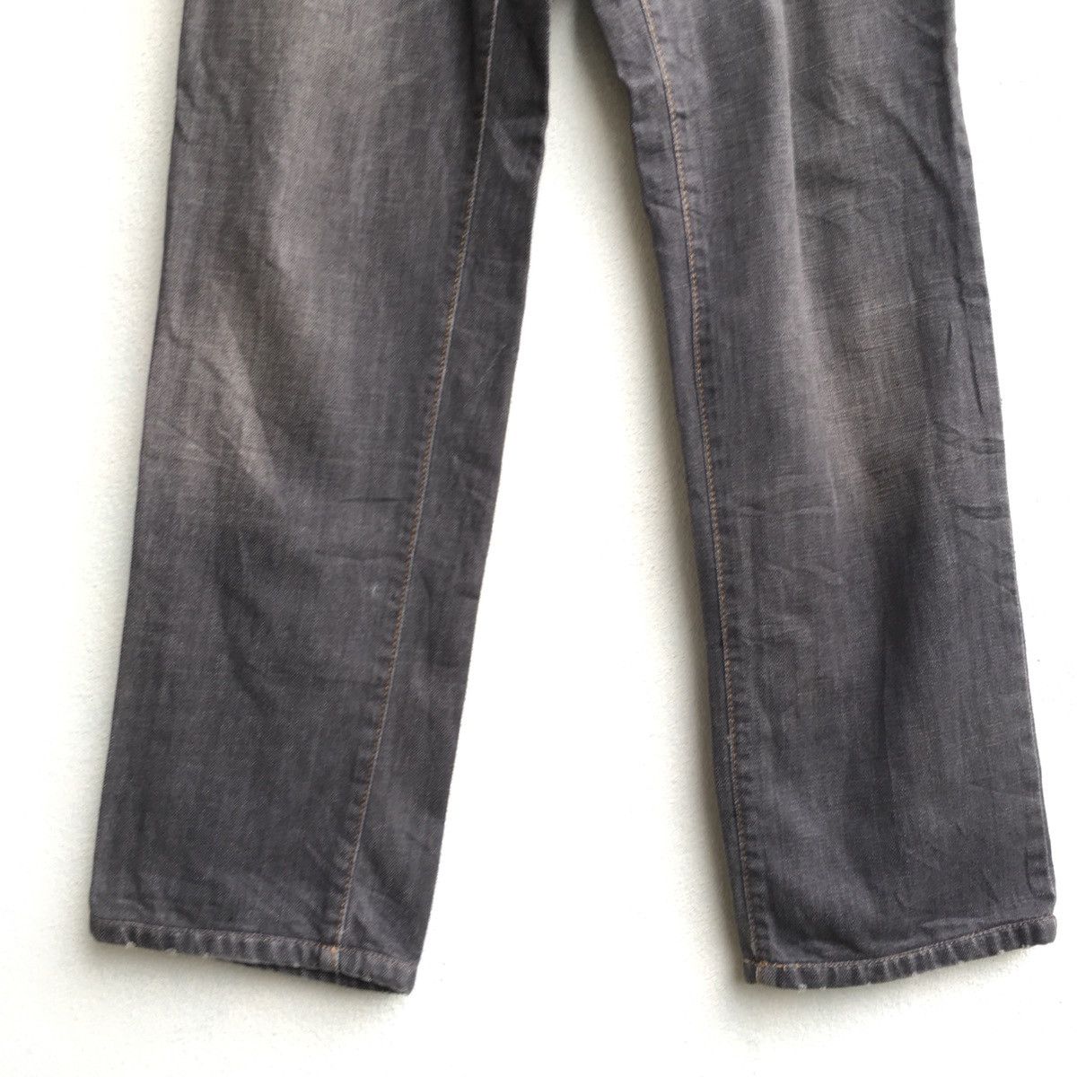 D&G FW05/06 Distressed Jeans - 3