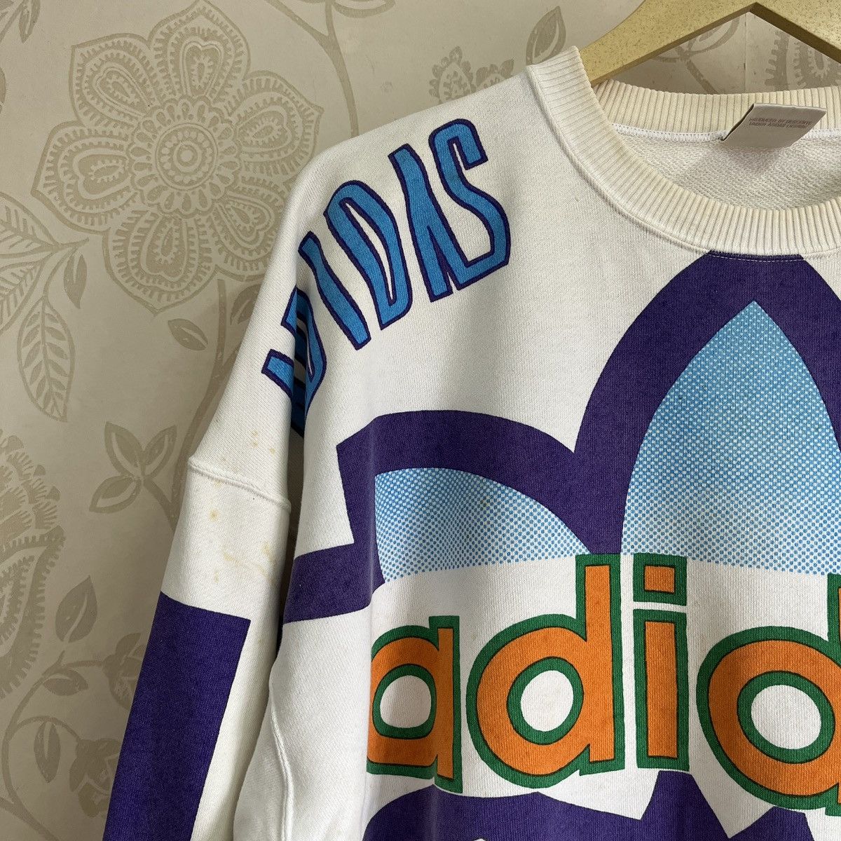 Grails 90s Adidas Big Logo Overprinted - 5