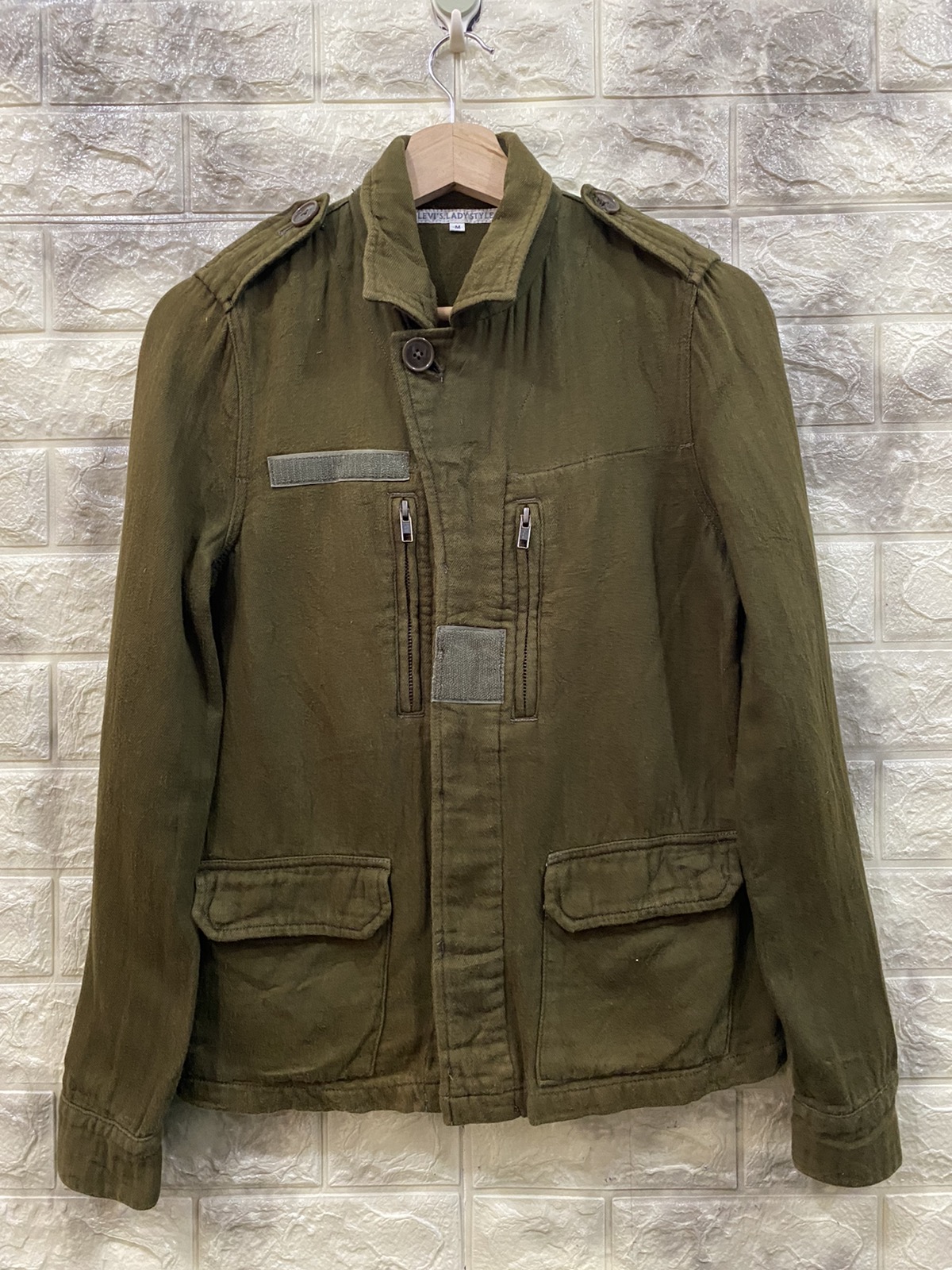 levi’s Military Jacket Lady Style - 2