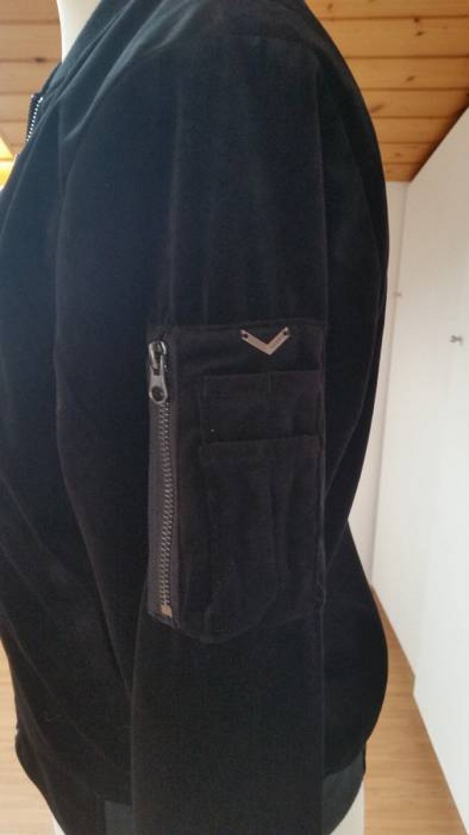 Superdry - Velvet Black Bomber Jacket - 3