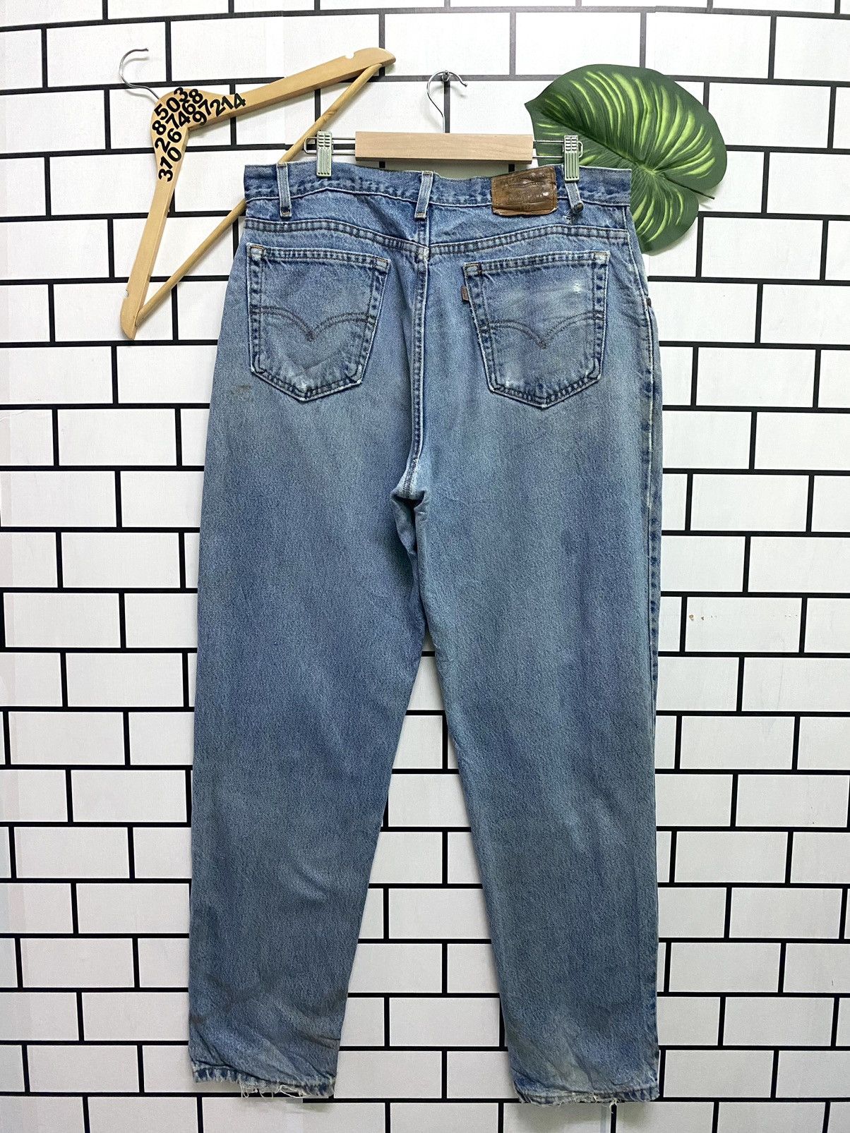 Vintage 90s LEVIS 545 Brown Tab loose Fit Denim - L48 - 2