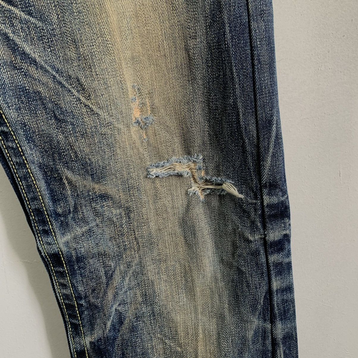 DP 21 Jeans Distressed Denim Jeans - 4