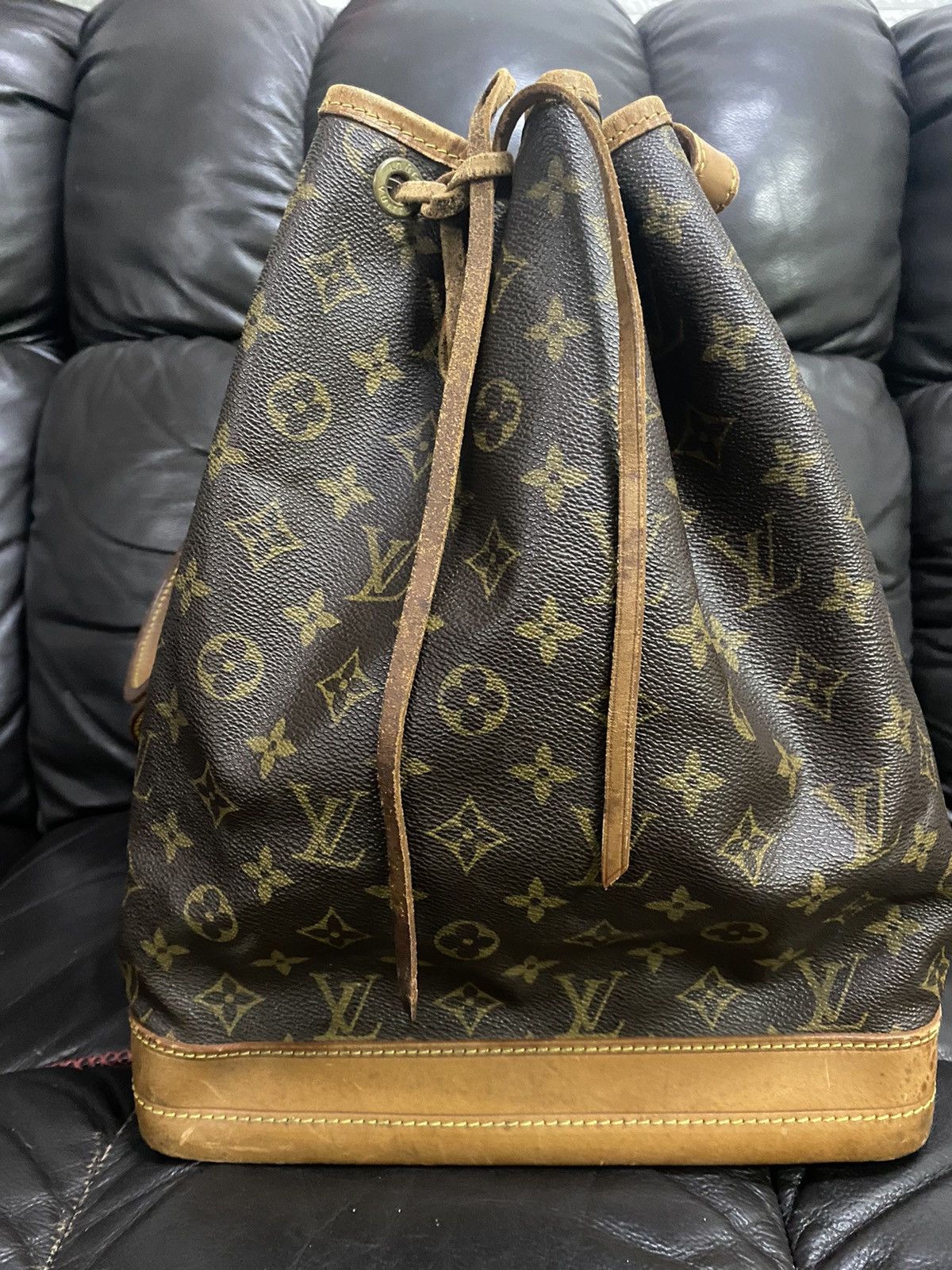 Louis Vuitton Vintage Neo GM Monogram Dawstring Shoulder Bag - 3