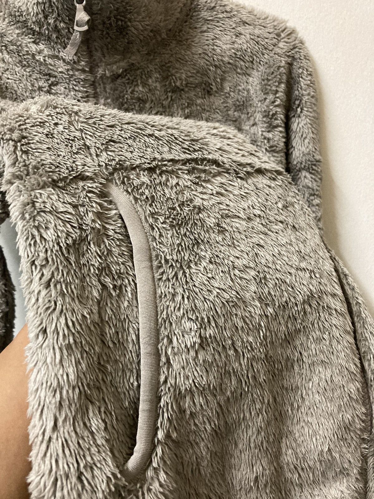 Uniqlo Fluffy Yarn Fleece Full Zipper Long Sleeve Jacket - 9
