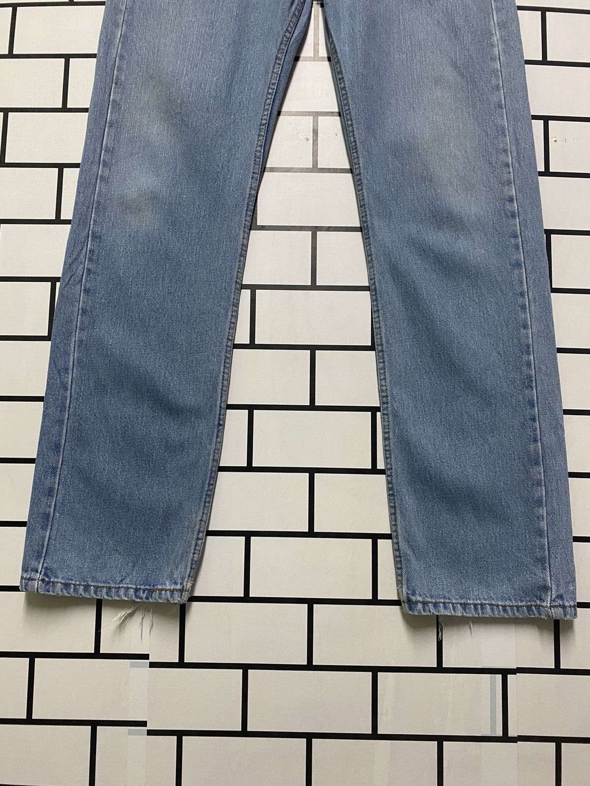 Vintage LEVIS 505 Light Wash Distressed Jean -L23 - 5