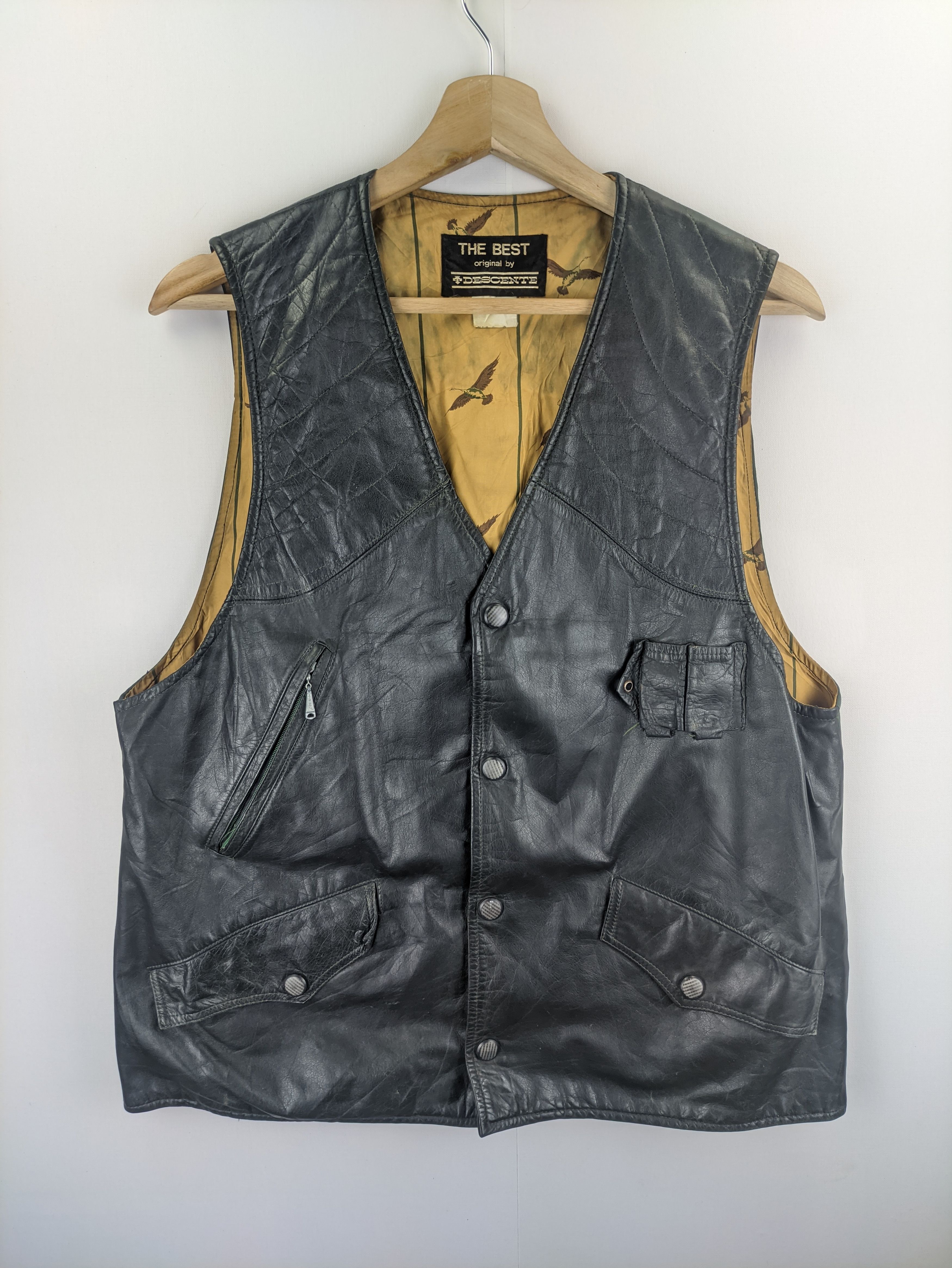 Steals🔥Vintage Vest PU Leather by Descente - 1