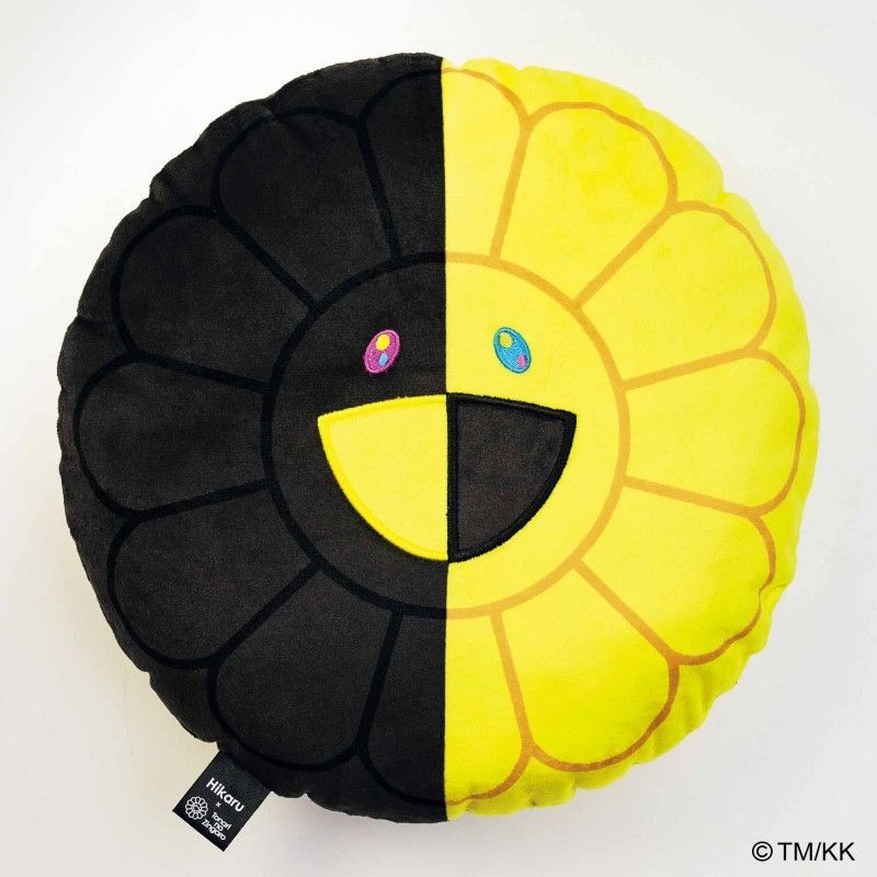 STEAL! Takashi Murakami Pillow Flower Cushion x Hikaru - 1