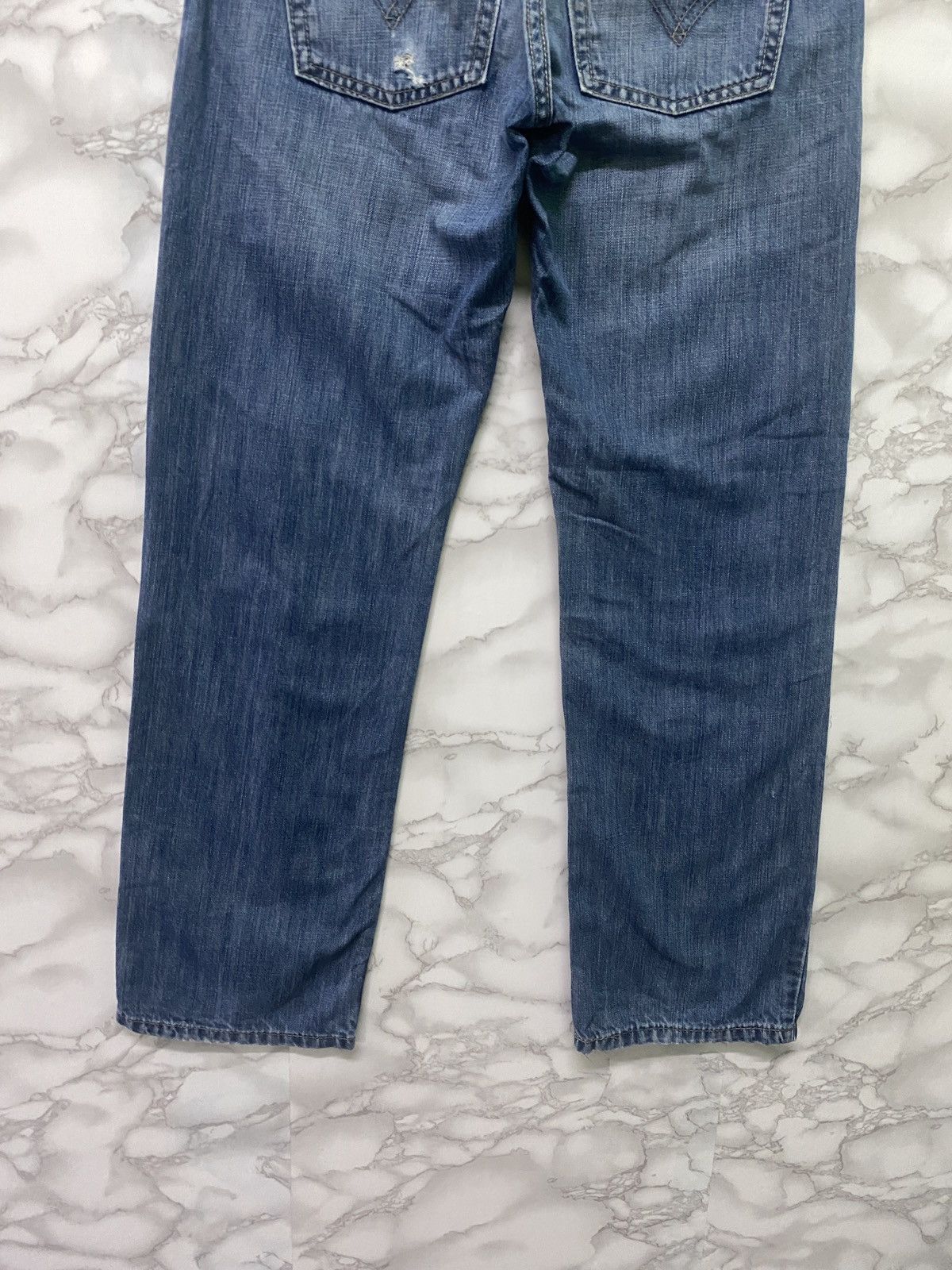 Vintage LEVIS 505 Blue Slim Distressed Jeans - L7 - 11