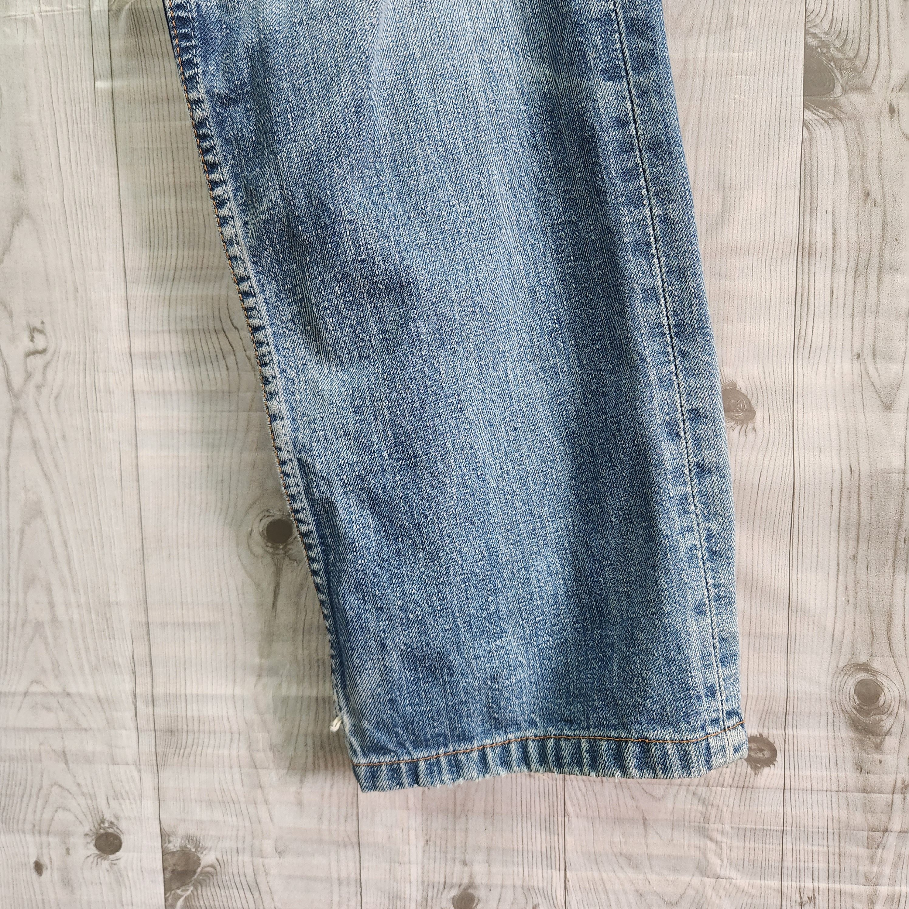 Levis 502 Vintage Distressed Ripped Denim Jeans Year 2002 - 7