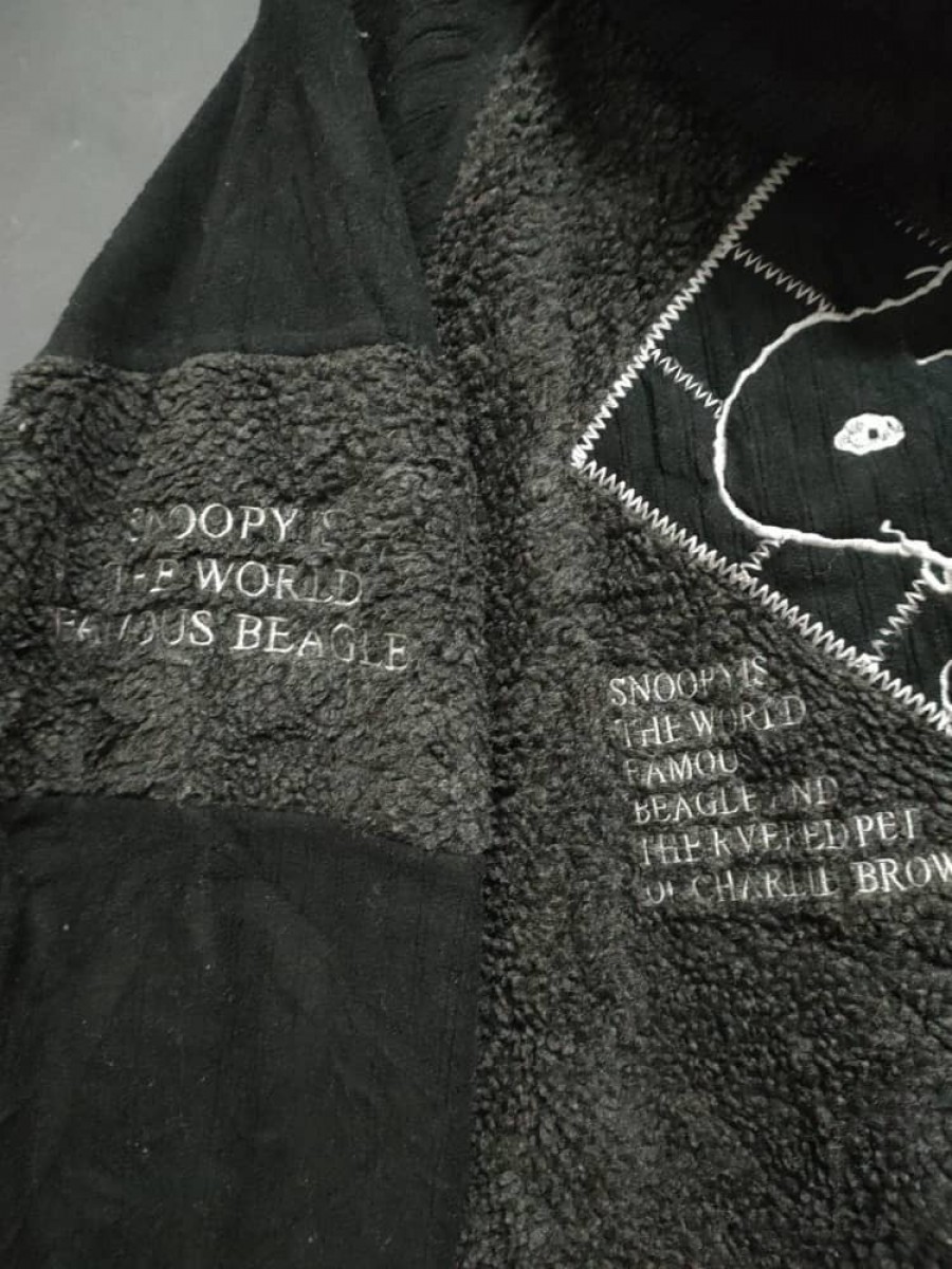 Peanuts - Vintage Snoopy Peanut Embroidered Fleece Hoodie - 5