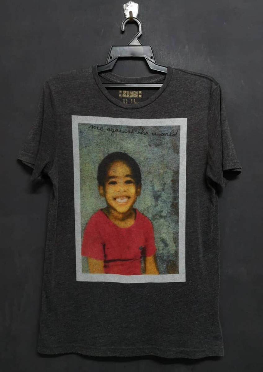 21 Men - Me Against The World Tupac tee By - 1