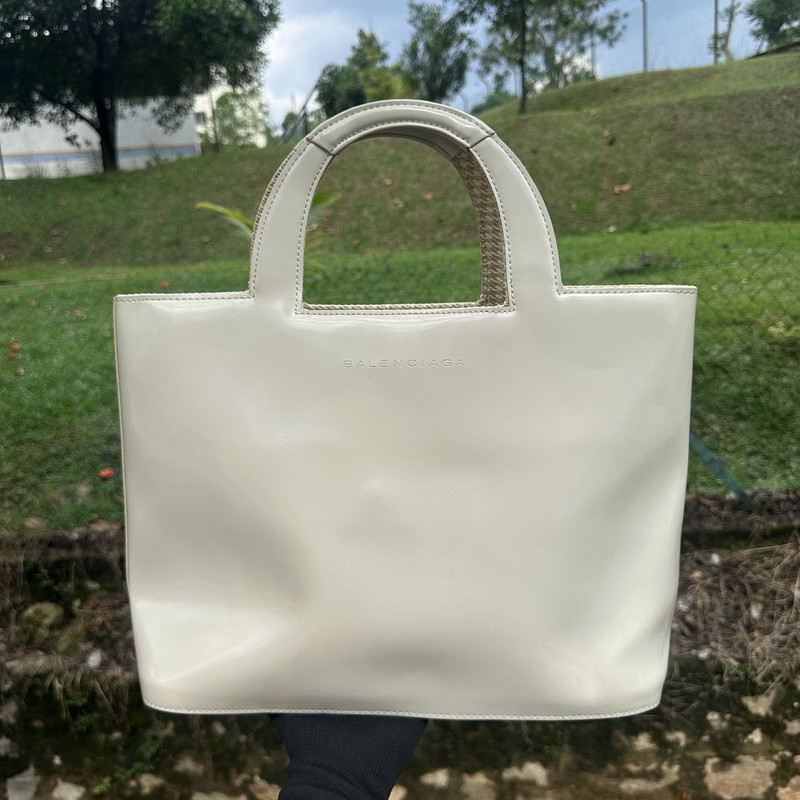 Balenciaga Vintage Patent Leather Tote Bag Ivory White - 1