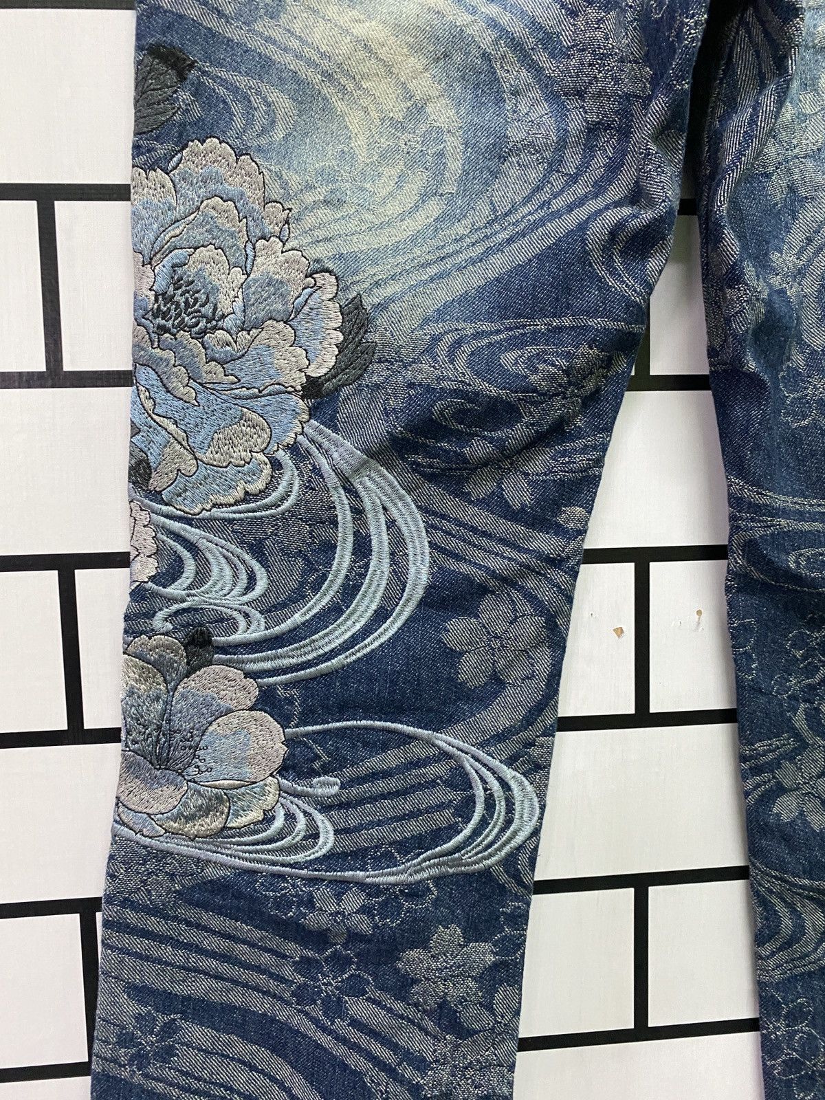 Archival Clothing - Japan KARAKURI TAMASHI Full Embroidery Flower Denim - 16