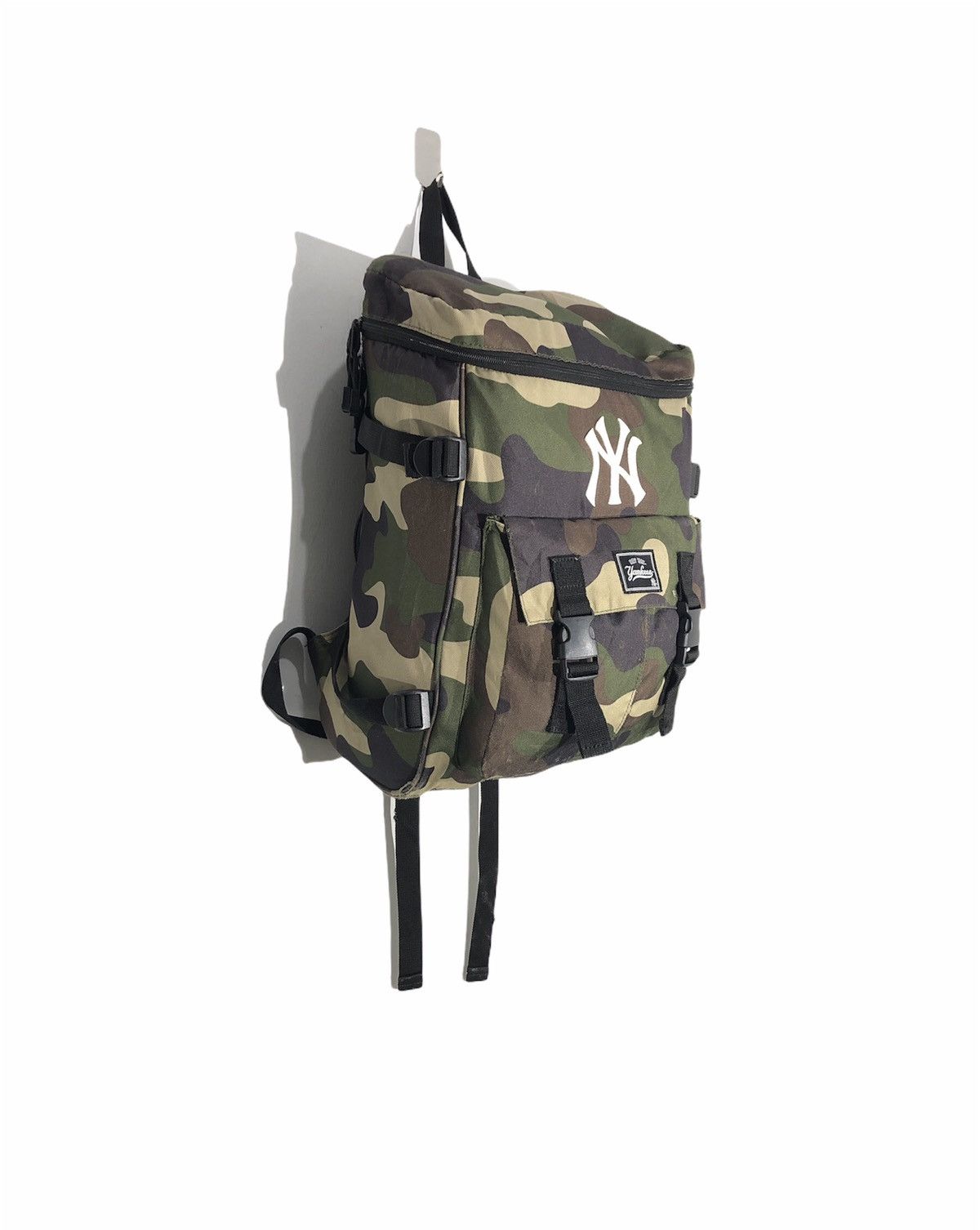 New York Yankees Camo Backpack - 3