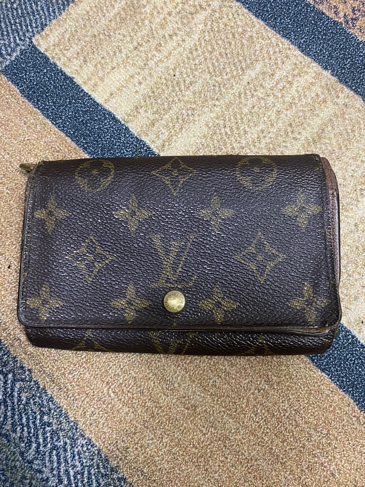 Authentic Vintage Louis Vuitton Wallet - 18