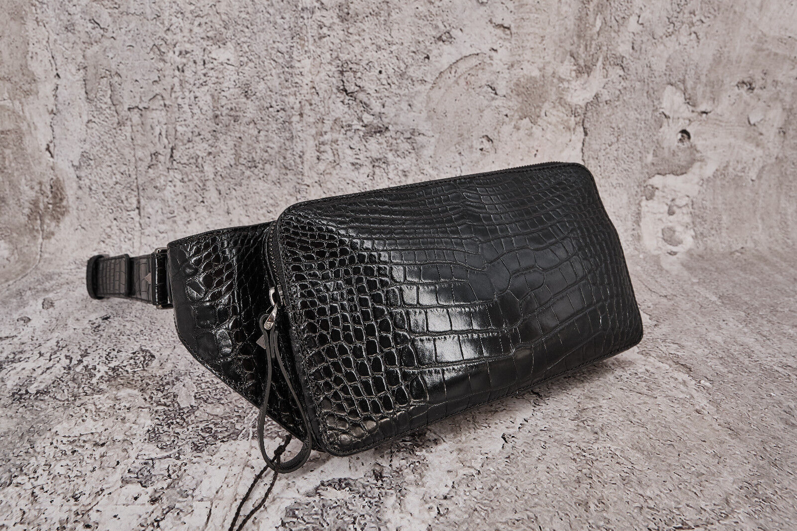 Brand New With Tags Valentino Garavani Women's Rockstud Alligator Black Waist Bag - 6