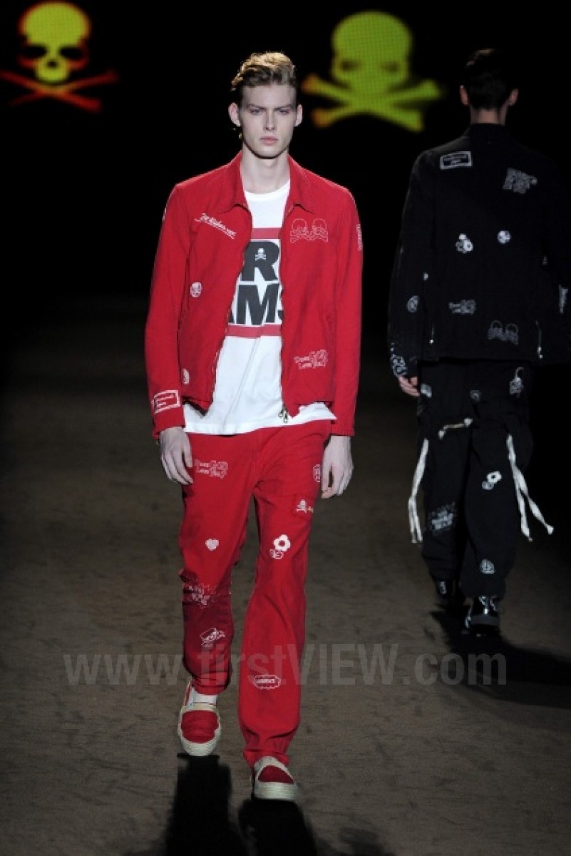 GRAIL! SS12 tee.Like Undercover or Comme des Garcons tees - 2
