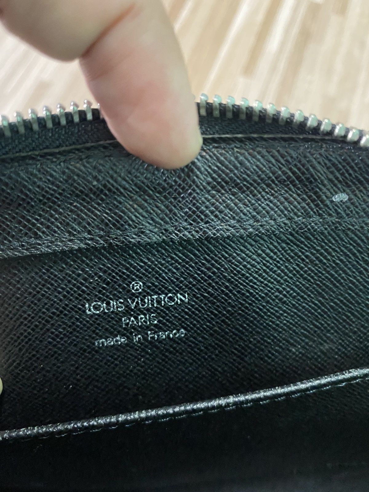 Authentic Louis Vuitton Black Taiga Clutch - 12