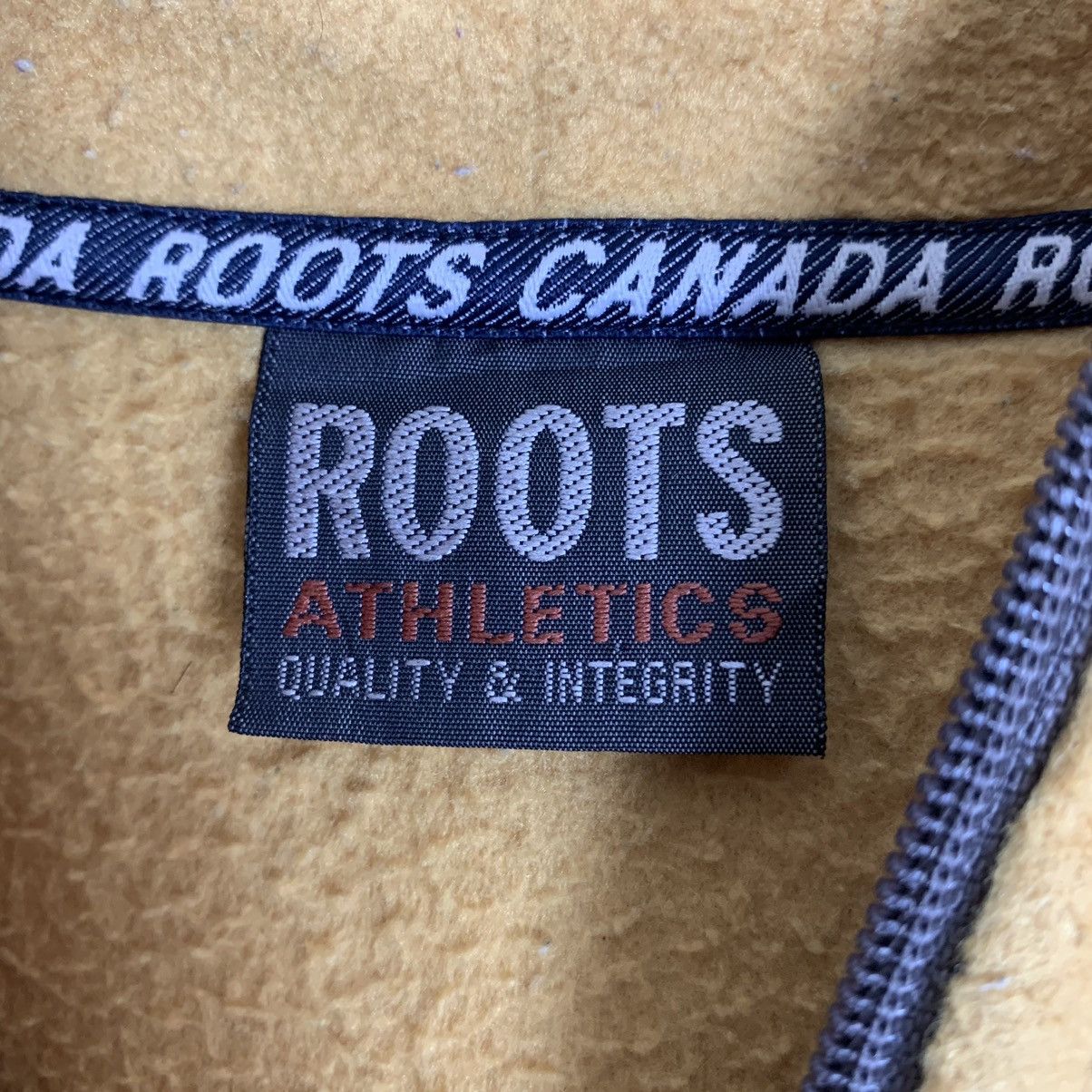 Roots Canada Embroidered Hoodie Pullover - 9