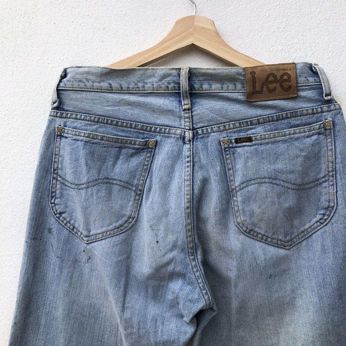 VINTAGE LEE RIDERS DISTRESSED DENIM - 10