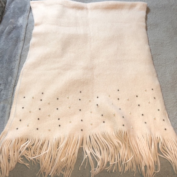 Lemon - Cashmere Feel Pearl Embellished Knit Scarf - 1