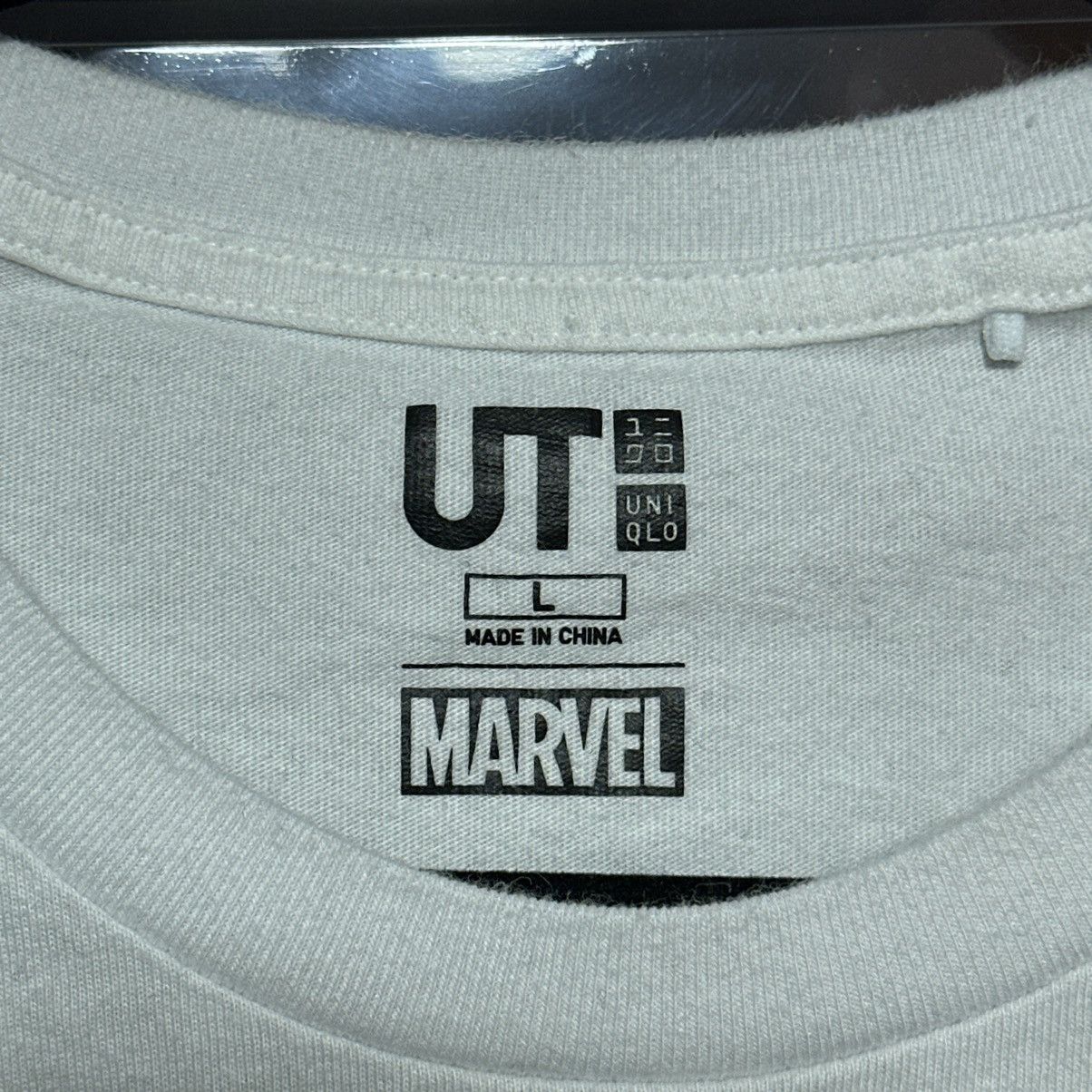 Uniqlo x Marvel Avengers Graphic T-Shirt Large - 5