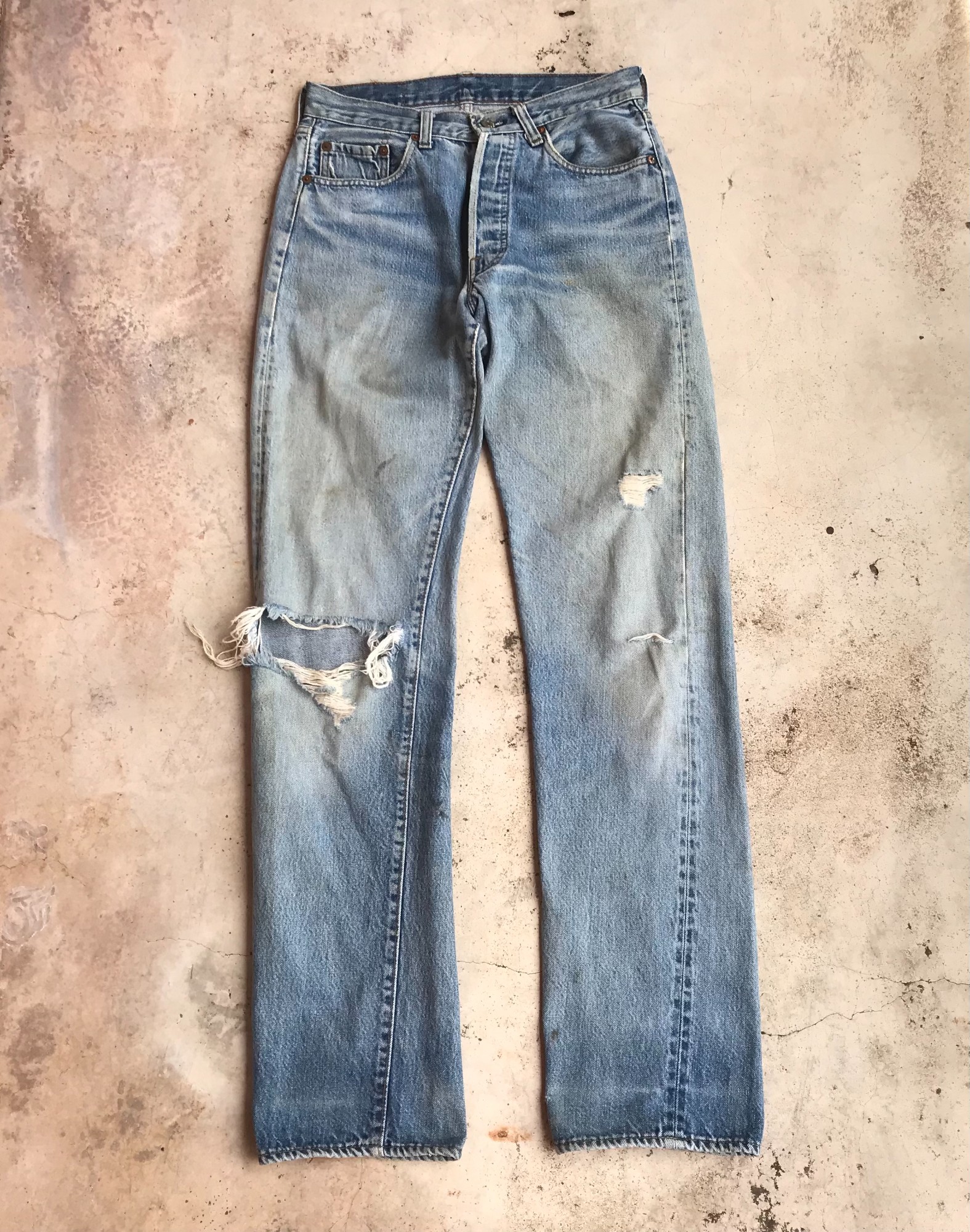 Vintage Levis 501 80's Rindem # 6 faded dirty Distressed redline selvedged  denim Waist 29x34 inch tr