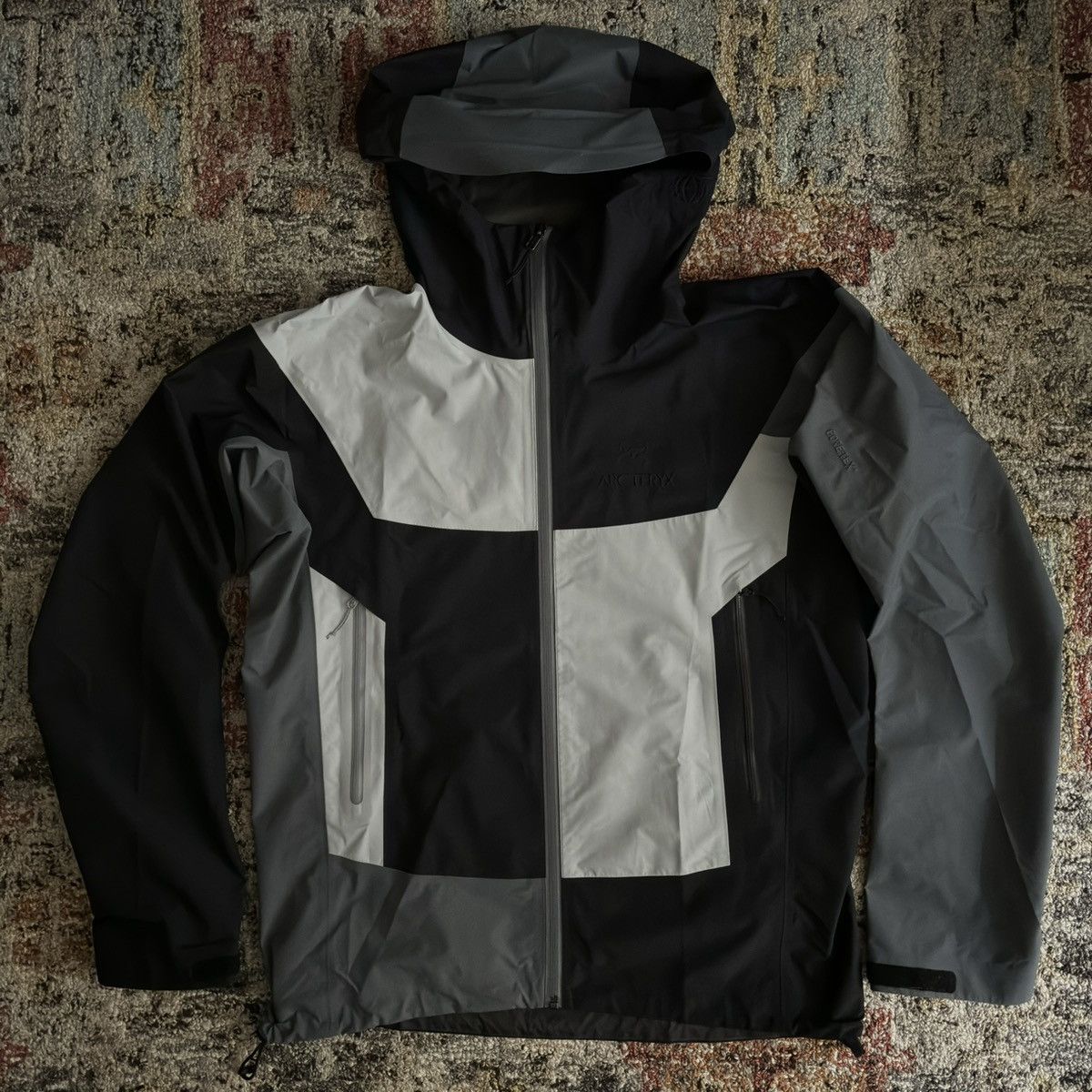 AW18 Beta SL jacket black grey white patchwork goretex japan - 1