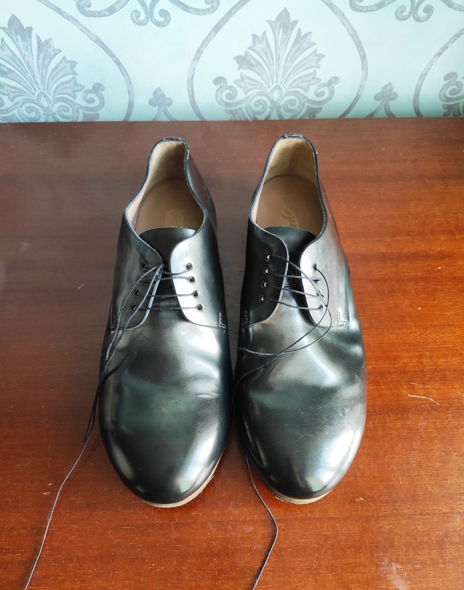 NEW! Metallic derbies. - 2