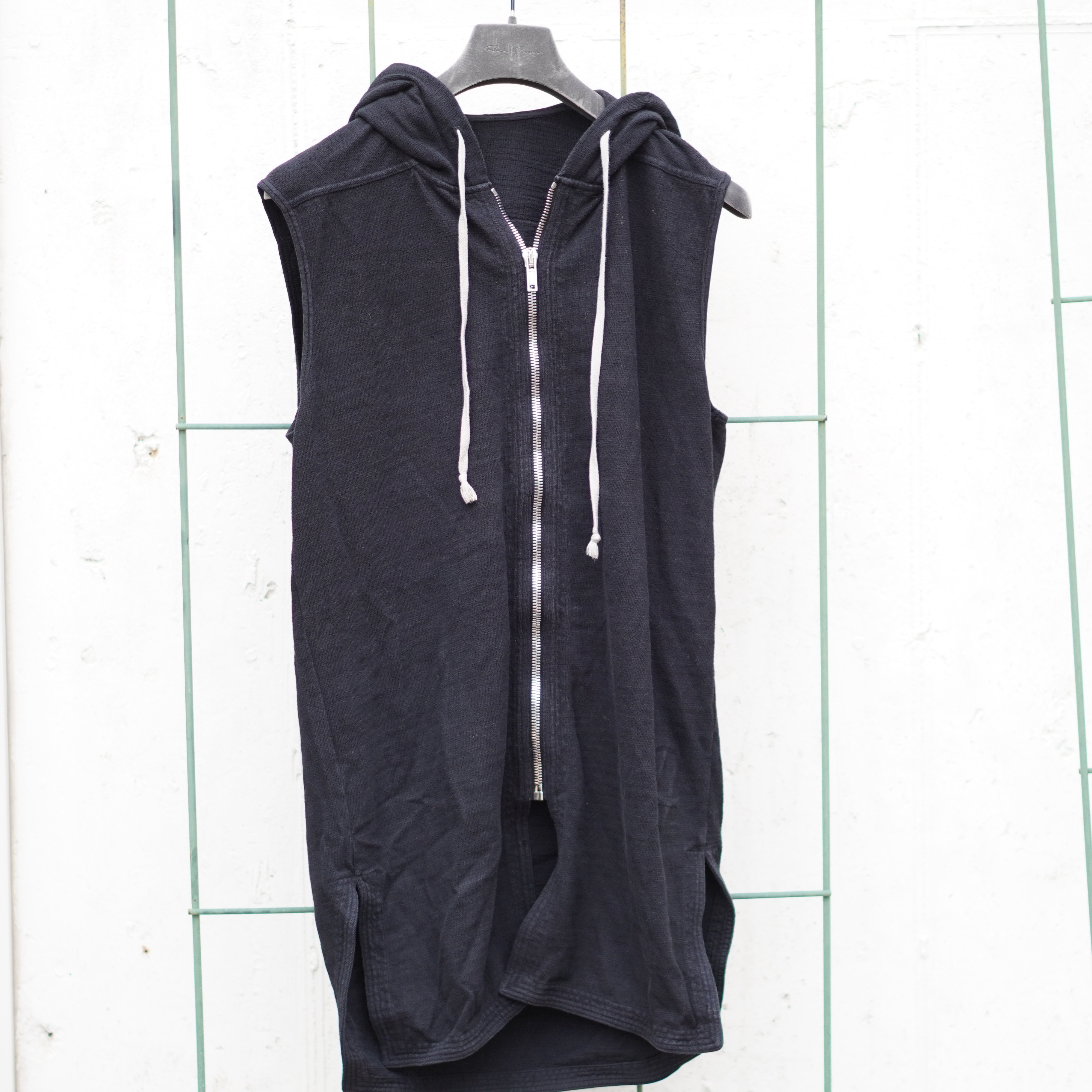 Black Zip Up Sleeveless Jacket Hoodie Cotton - Medium - 1