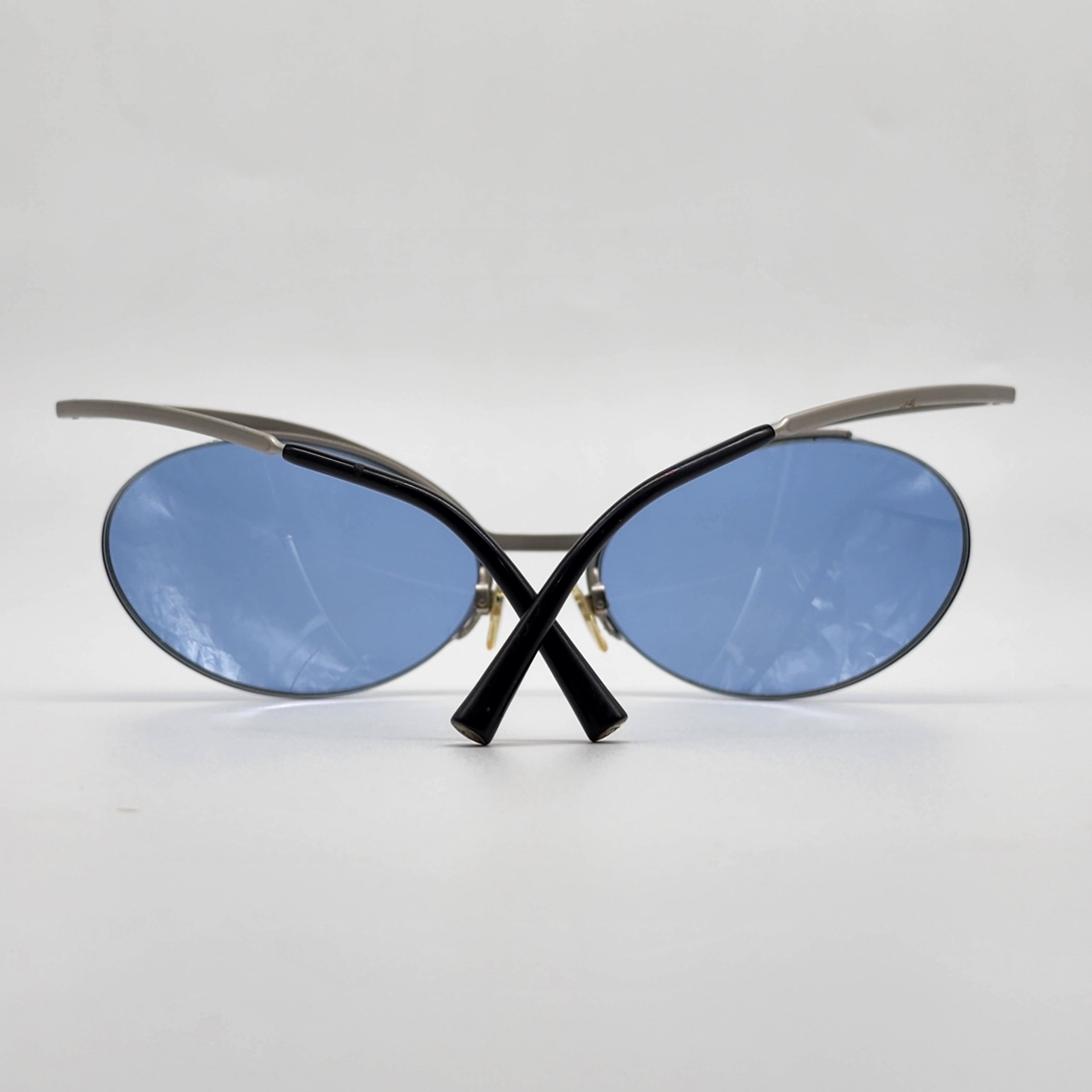 Chanel - SS2000 Futuristic Rimless Sunglasses Y2K - 9