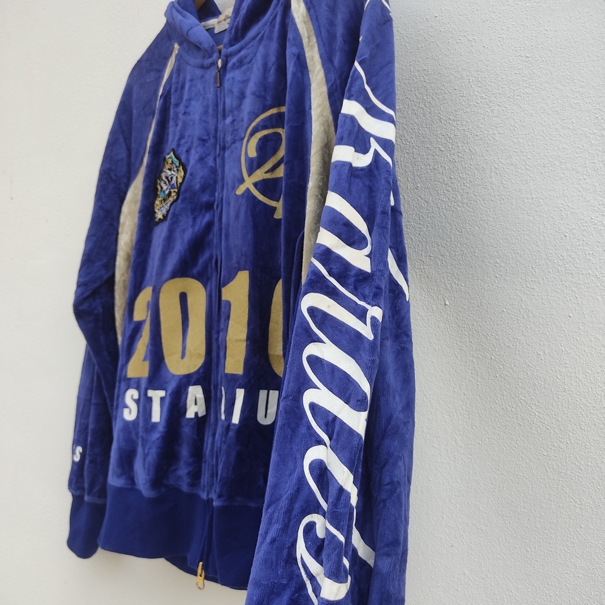 Band Tees - 24 Karats Exile Live Tour 2010 Stadium Big Logo Hoodies - 5