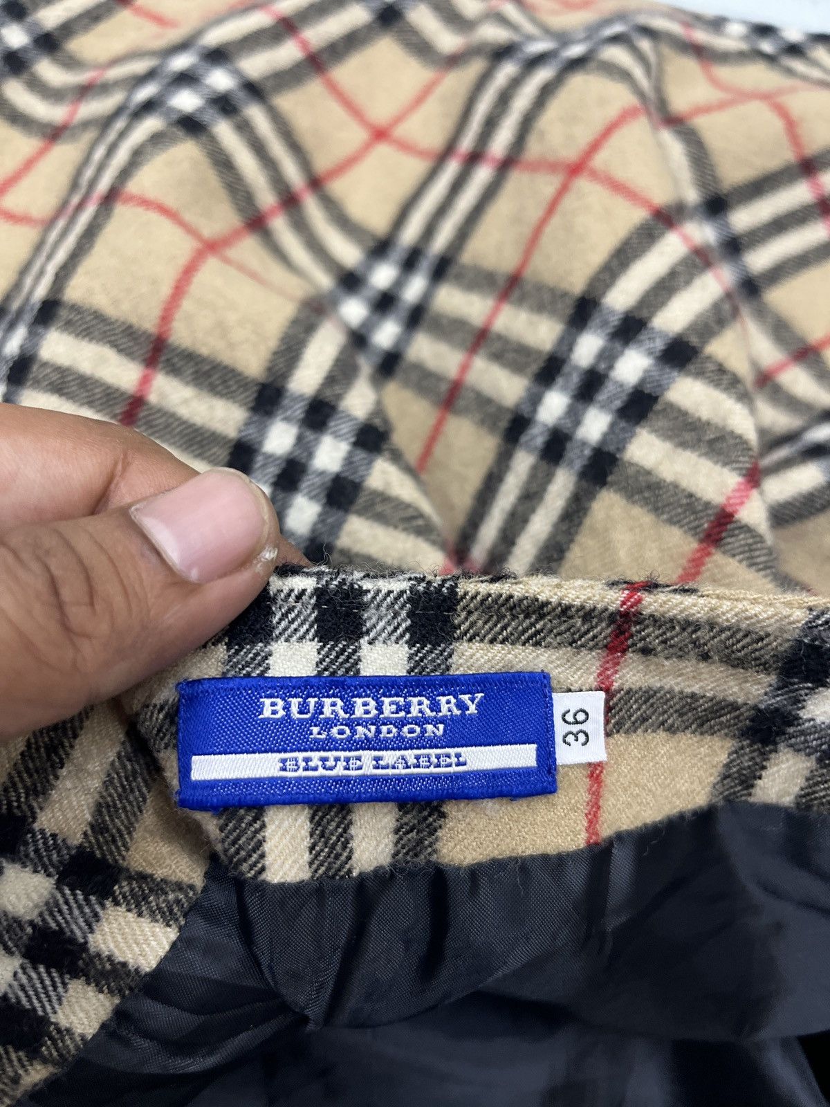 ❤️‍🔥❤️‍🔥❤️‍🔥STEALS LUXURY BURBERRY NOVACHECK BLUE LABEL WOOL SKIRTS - 8