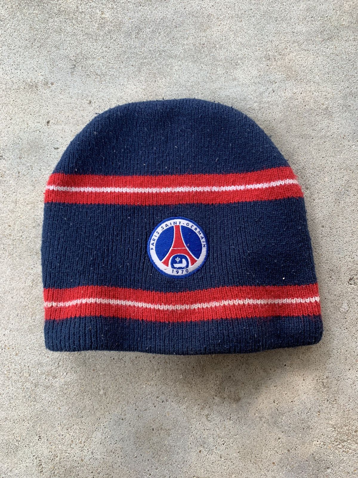 VINTAGE NIKE PSG Paris Saint Germain Beanie Football Hat - 1