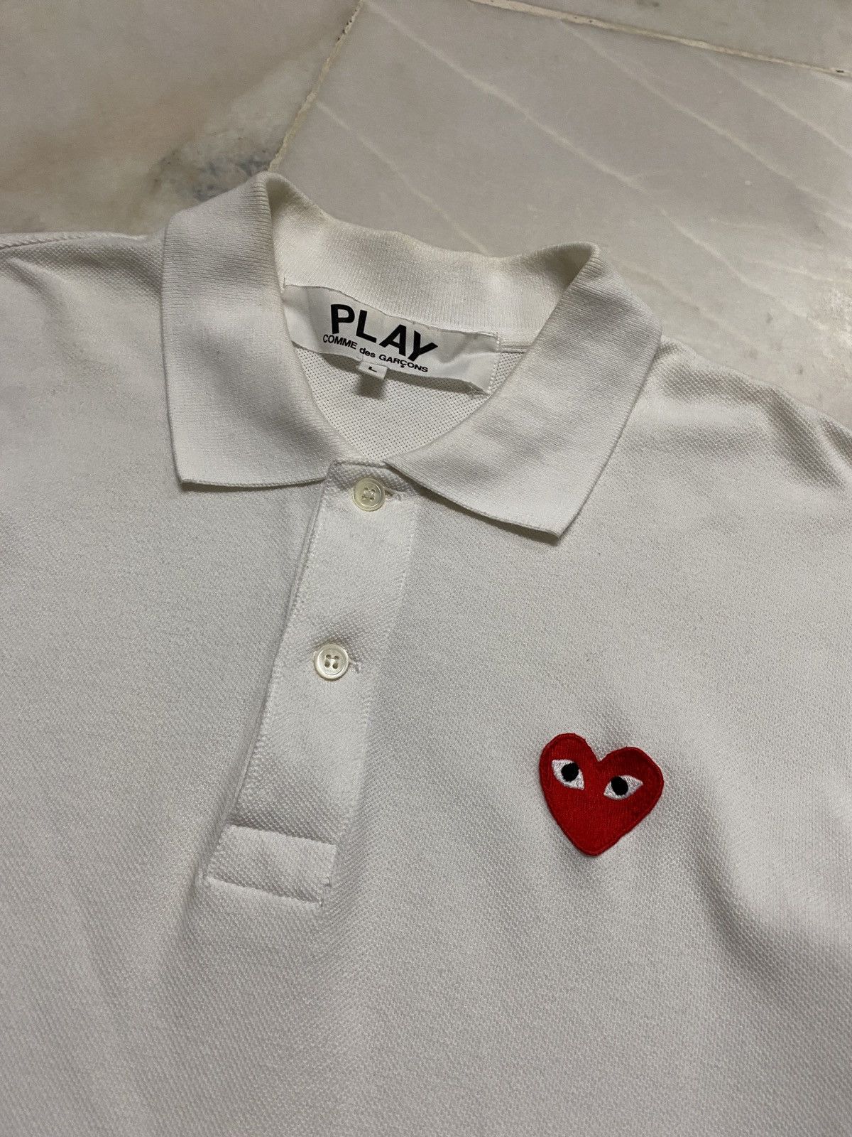 💥Vintage AD2012 Play Comme Des Garcons White Polo Tee - 2