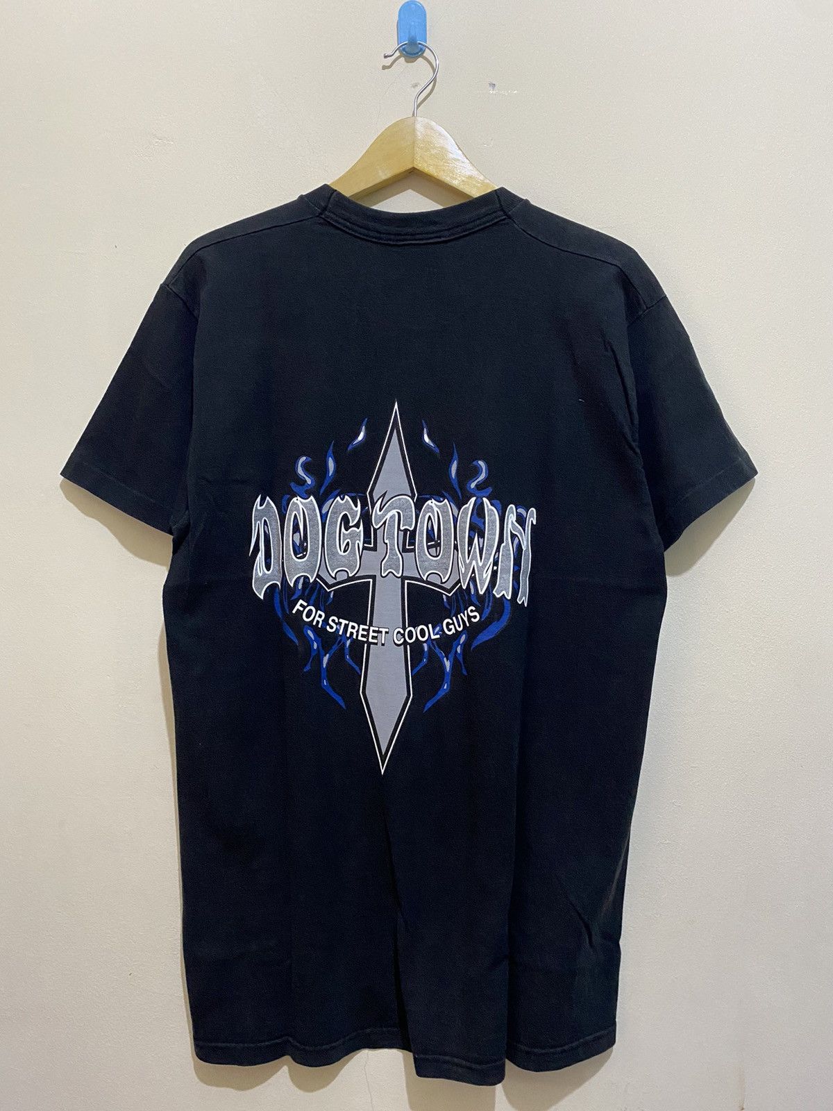 Vintage 90s Dogtown tshirt - 10