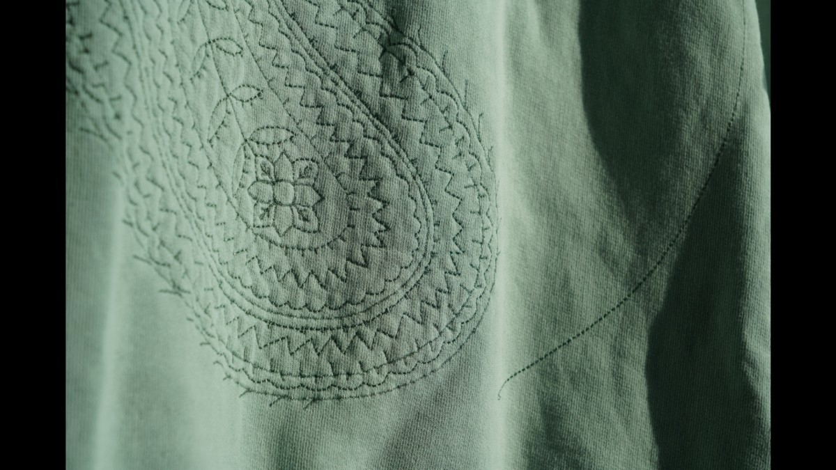 AW04 Yin Yang Smiley Crewneck Sweater - 2