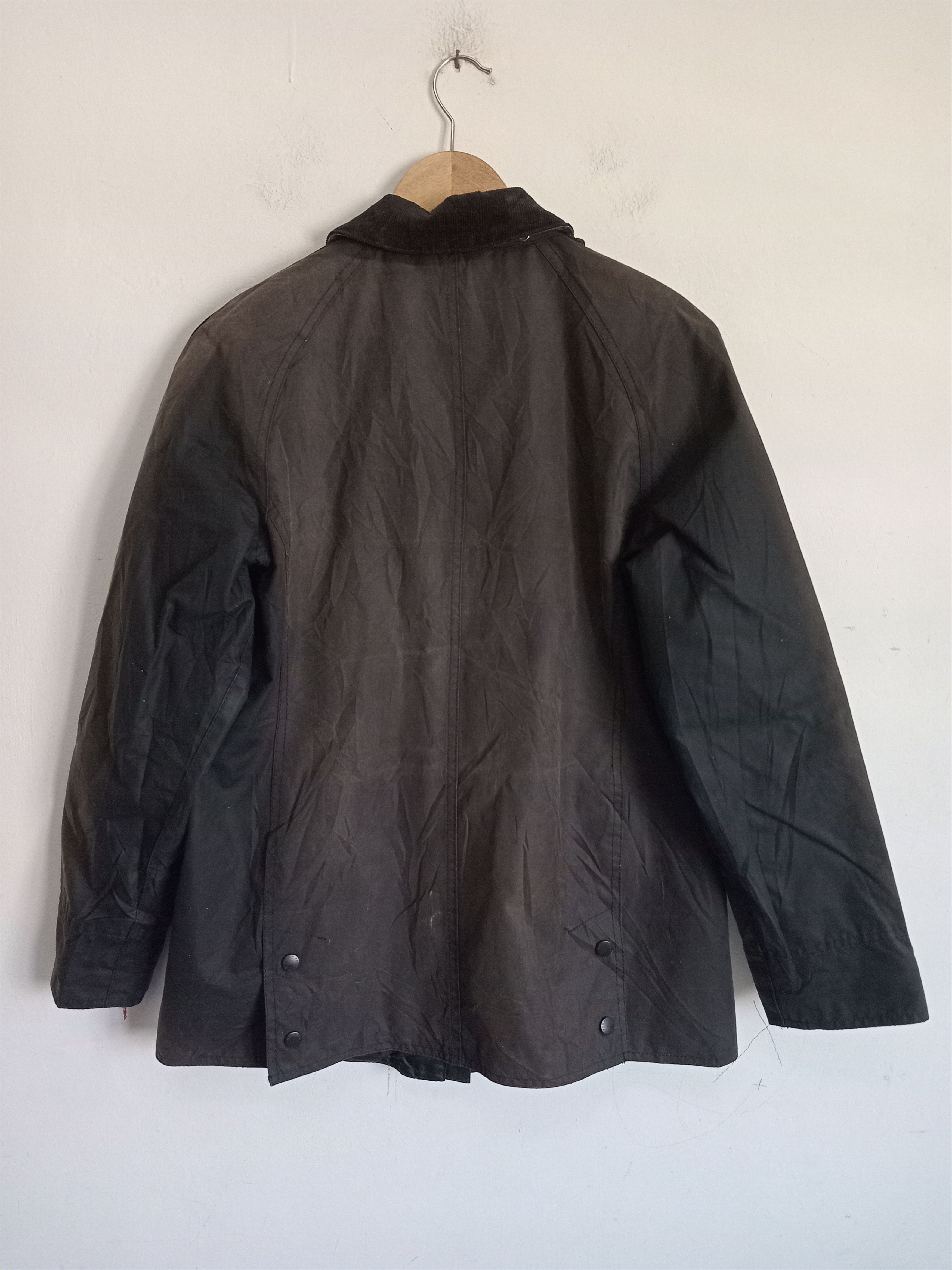 Vintage Sunfaded Barbour Beadnell Wax Hunting Jacket - 4