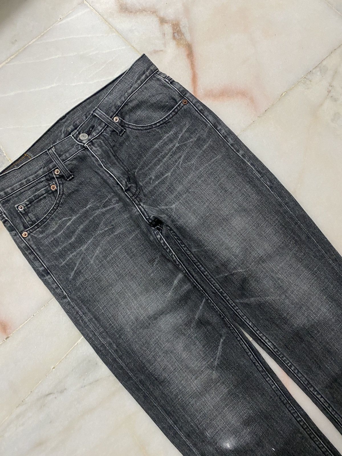 💥Vintage 90s-00s Levis Faded Washed Black Japan - 6