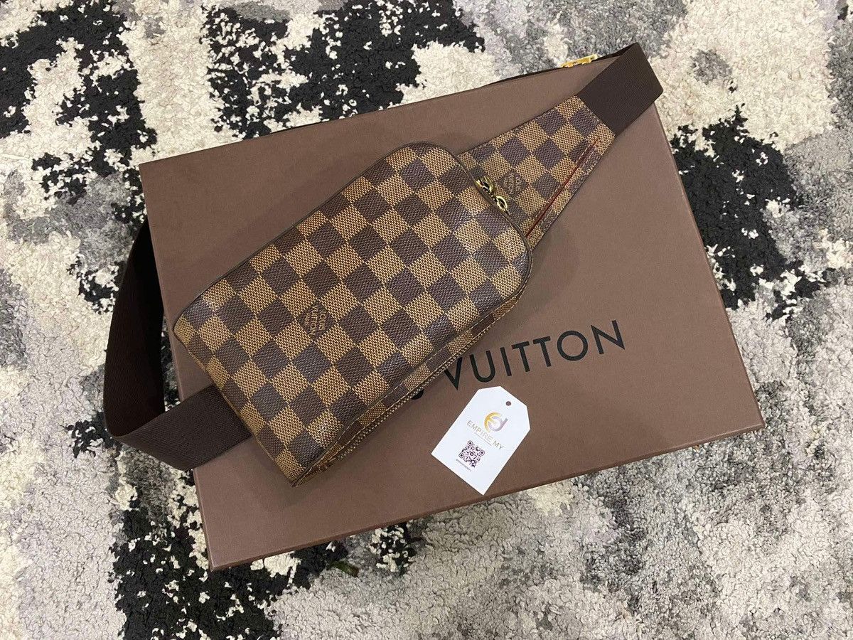 Authentic Louis Vuitton Damier Ebene Crossbody - 18