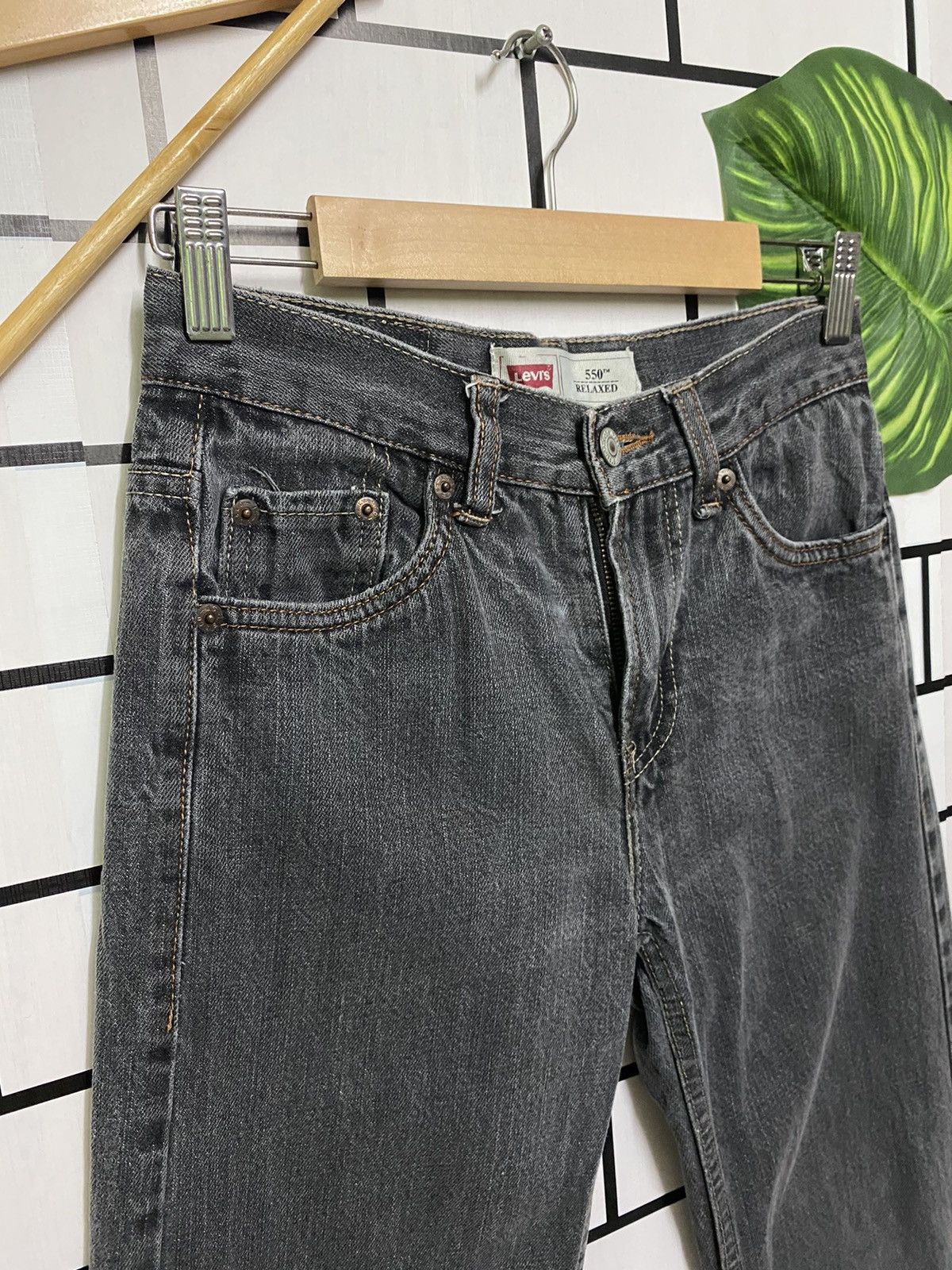 Vintage LEVIS 559 Relaxed Low Rise Jeans -L6 - 4