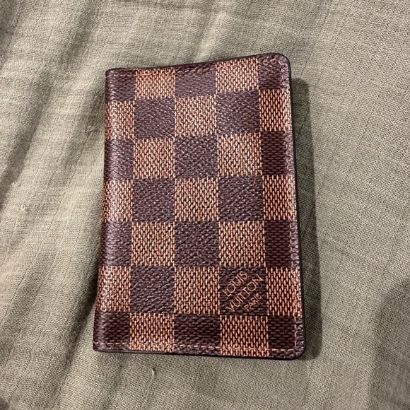 Louis Vuitton's compact Pocket Organizer - 3