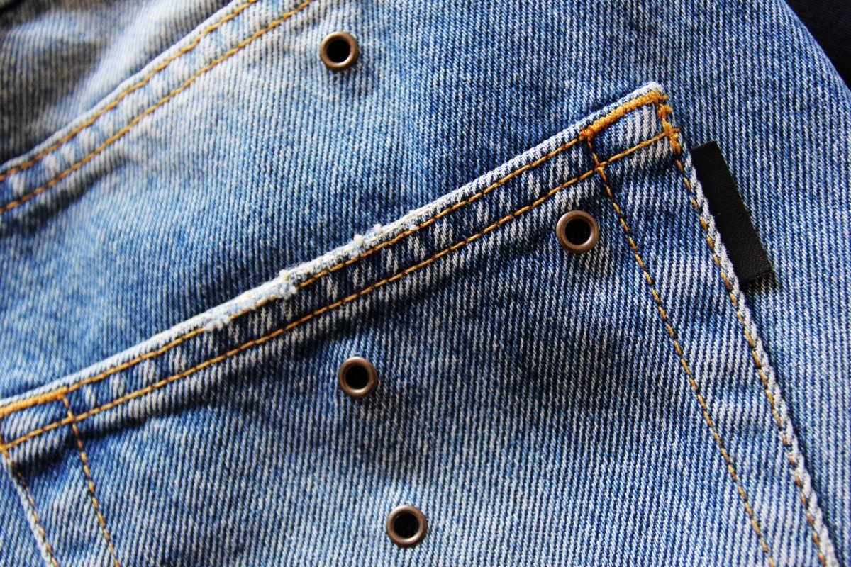 BNWT SS20 SAINT LAURENT PARIS RAW-EDGE EYELETS SHORTS 29 - 9