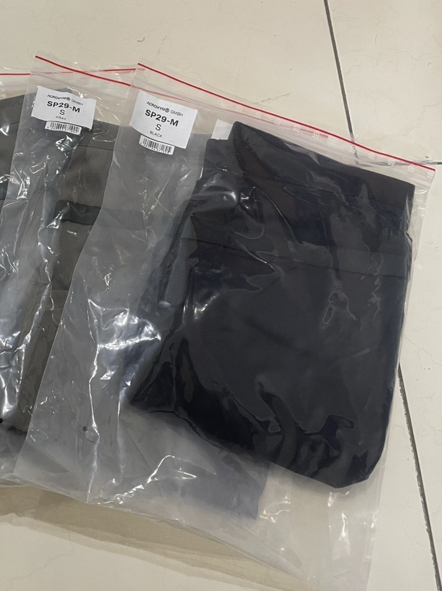SP29-M Black Small - 2
