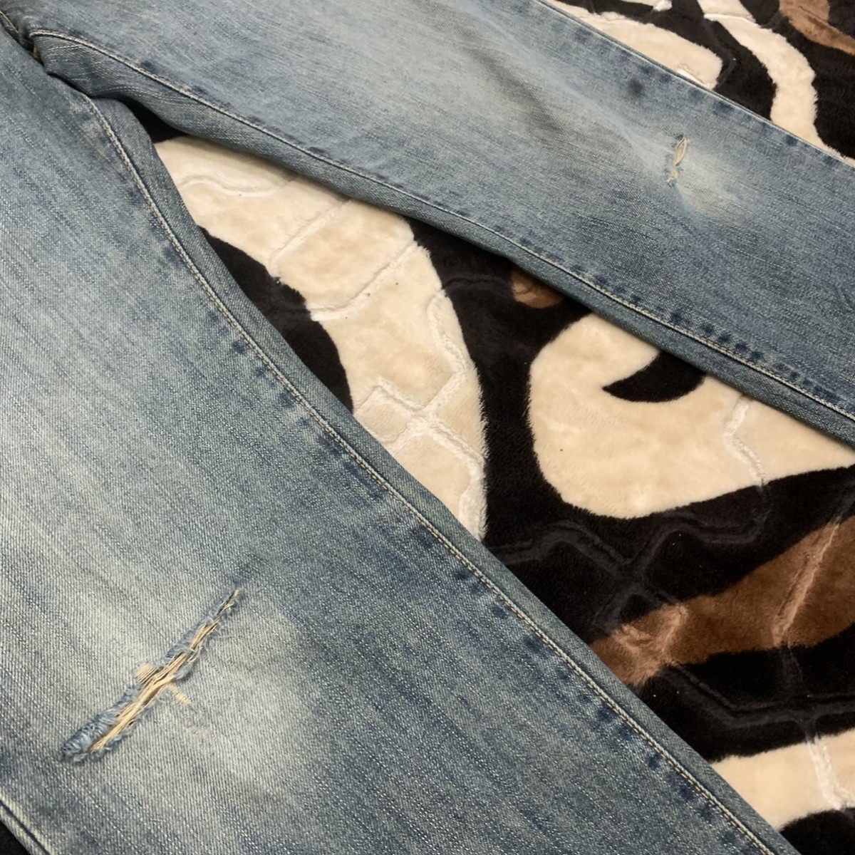 Distressed Denim - EDWIN 403 Vintage 90s Rugged Stonewash Jean - 9