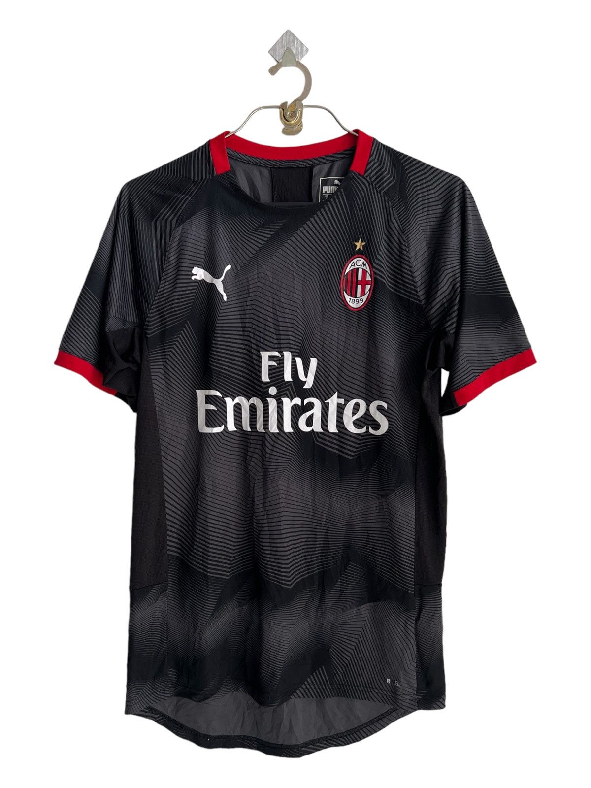 RARE 2018-19 AC Milan Puma Fly Emirates Pre-Match Jersey - 2